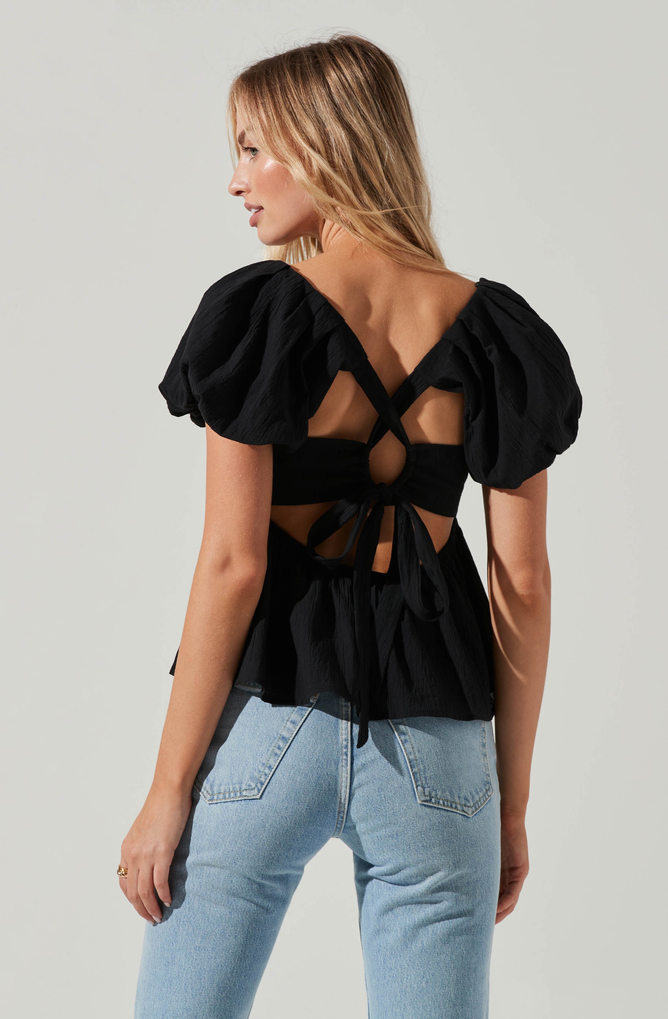 Pleated Back Cutout Bubble Sleeve Top-Aljck