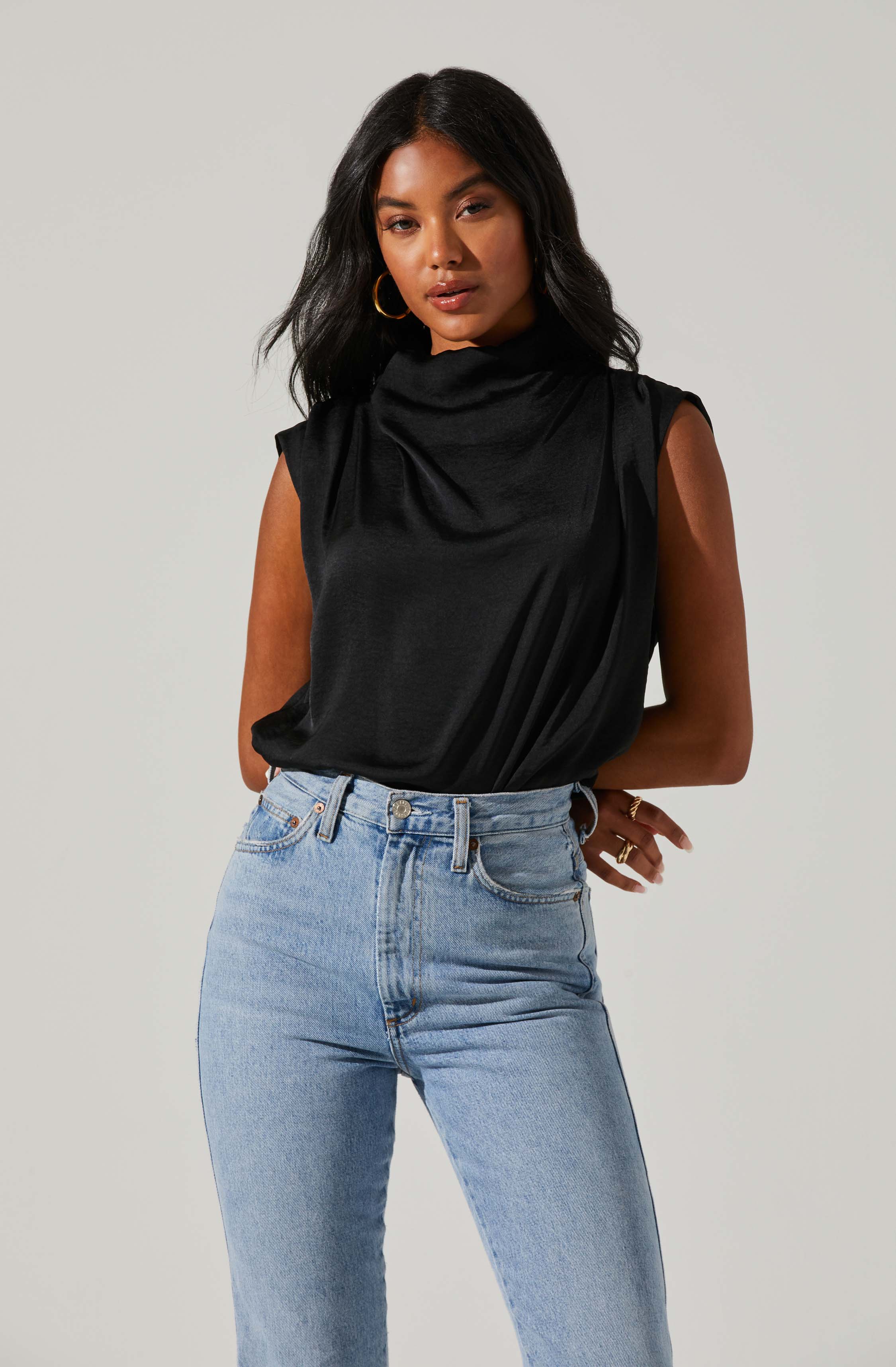 Cowl Neck Sleeveless Top-Aljck