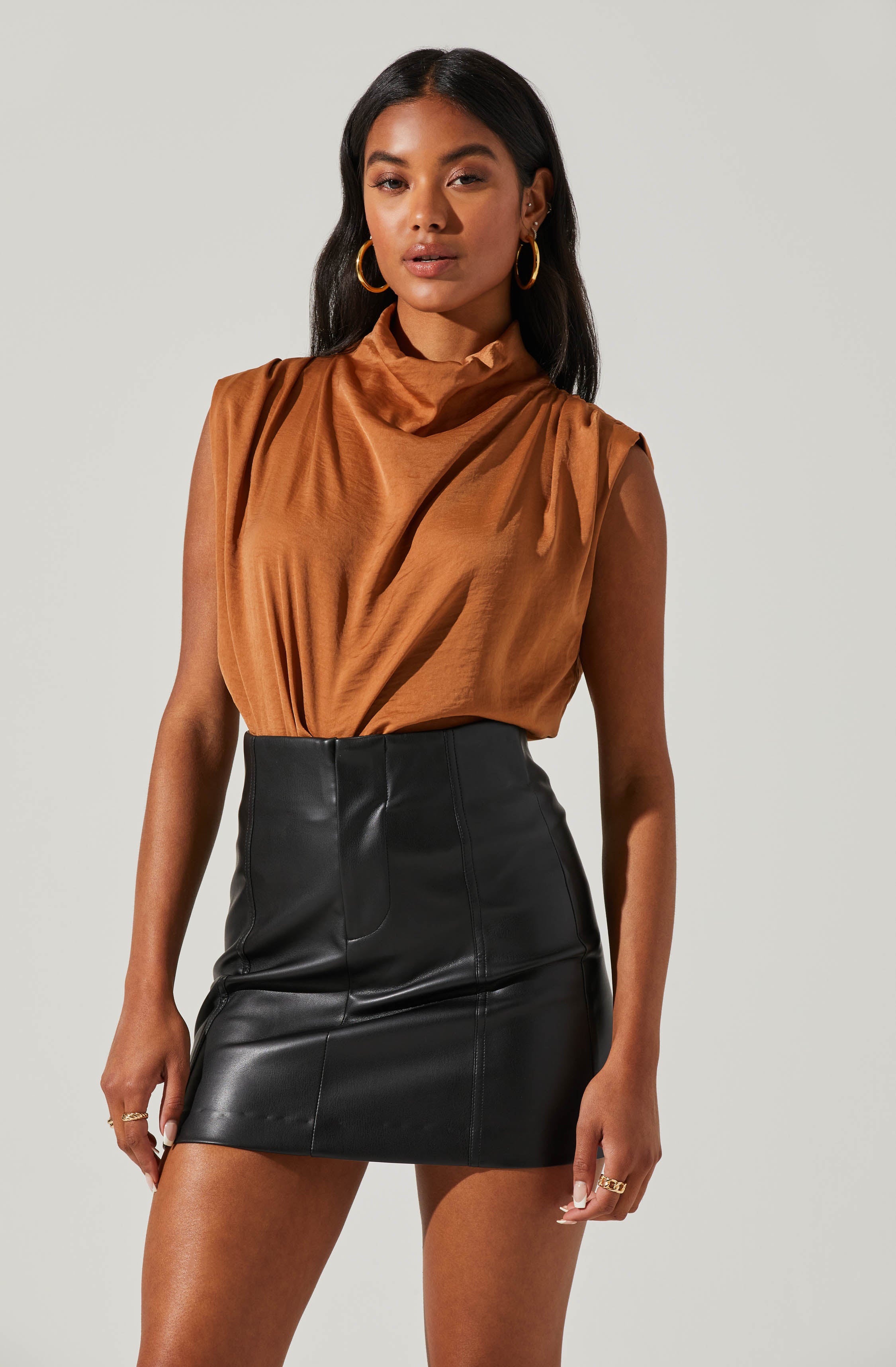 Cowl Neck Sleeveless Top-Aljck