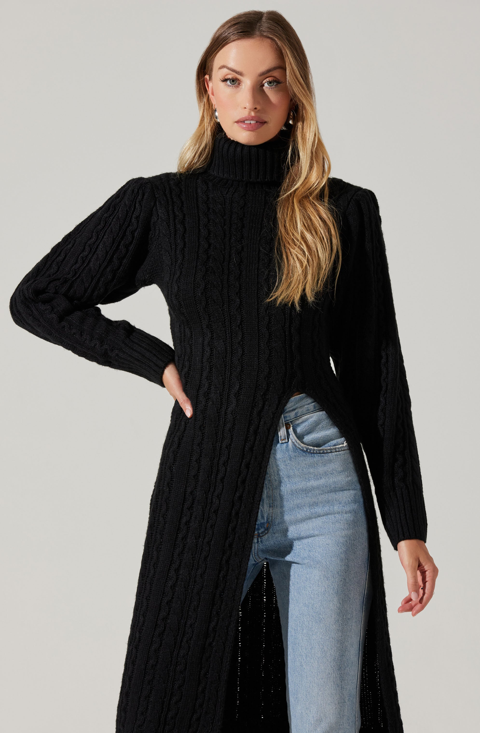 Hi Slit Cable Knit Sweater-Aljck