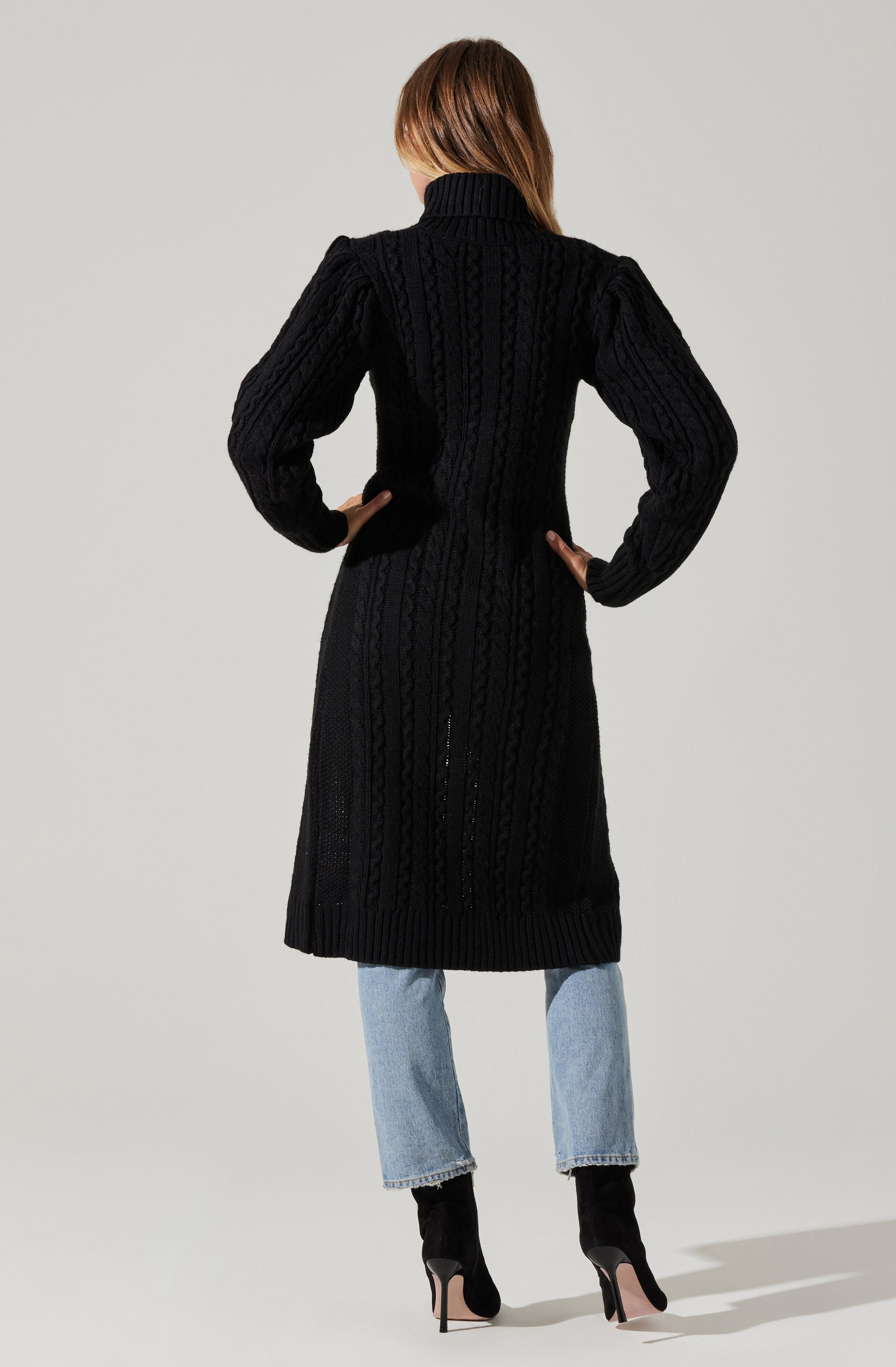 Hi Slit Cable Knit Sweater-Aljck