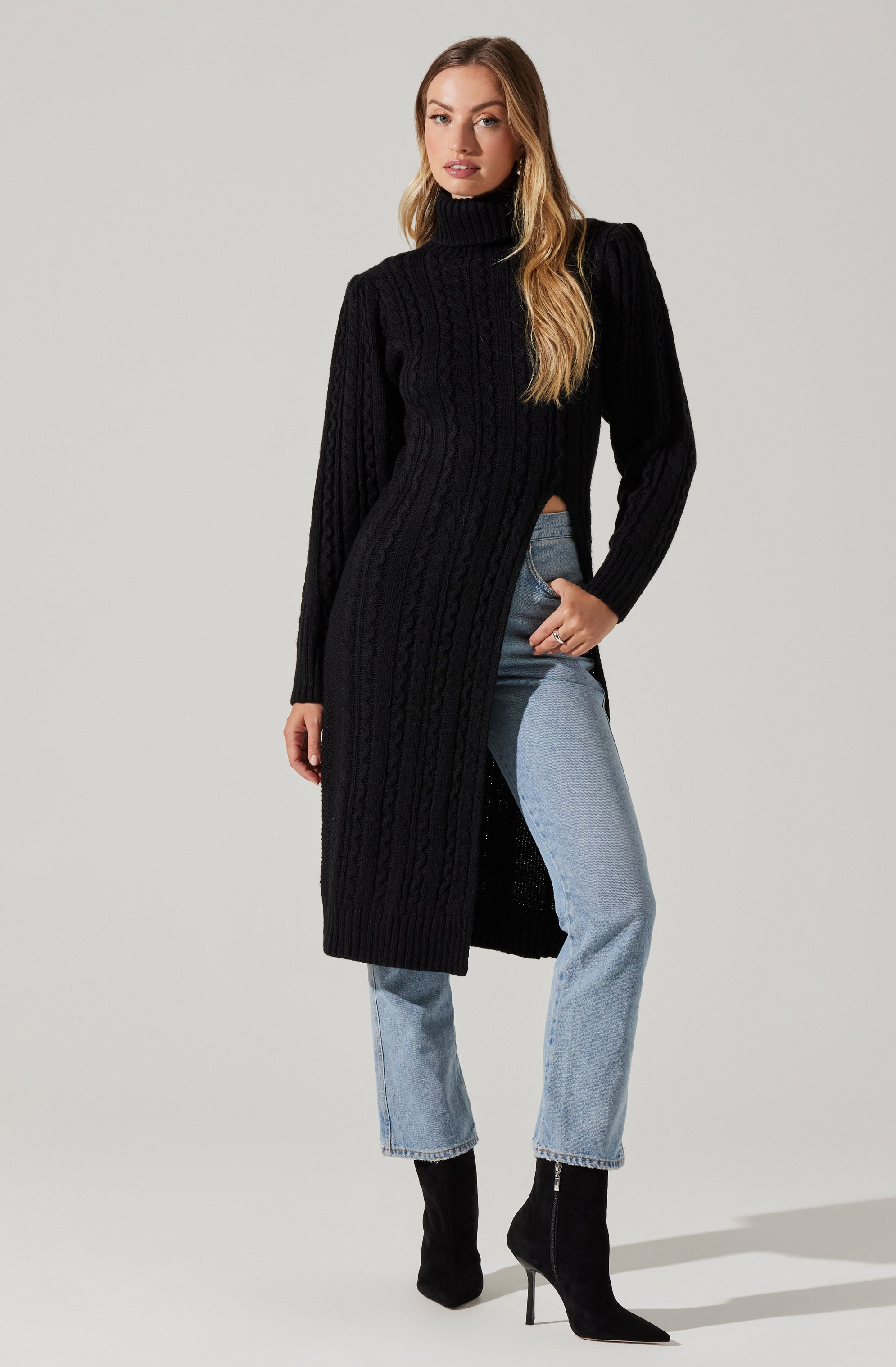 Hi Slit Cable Knit Sweater-Aljck