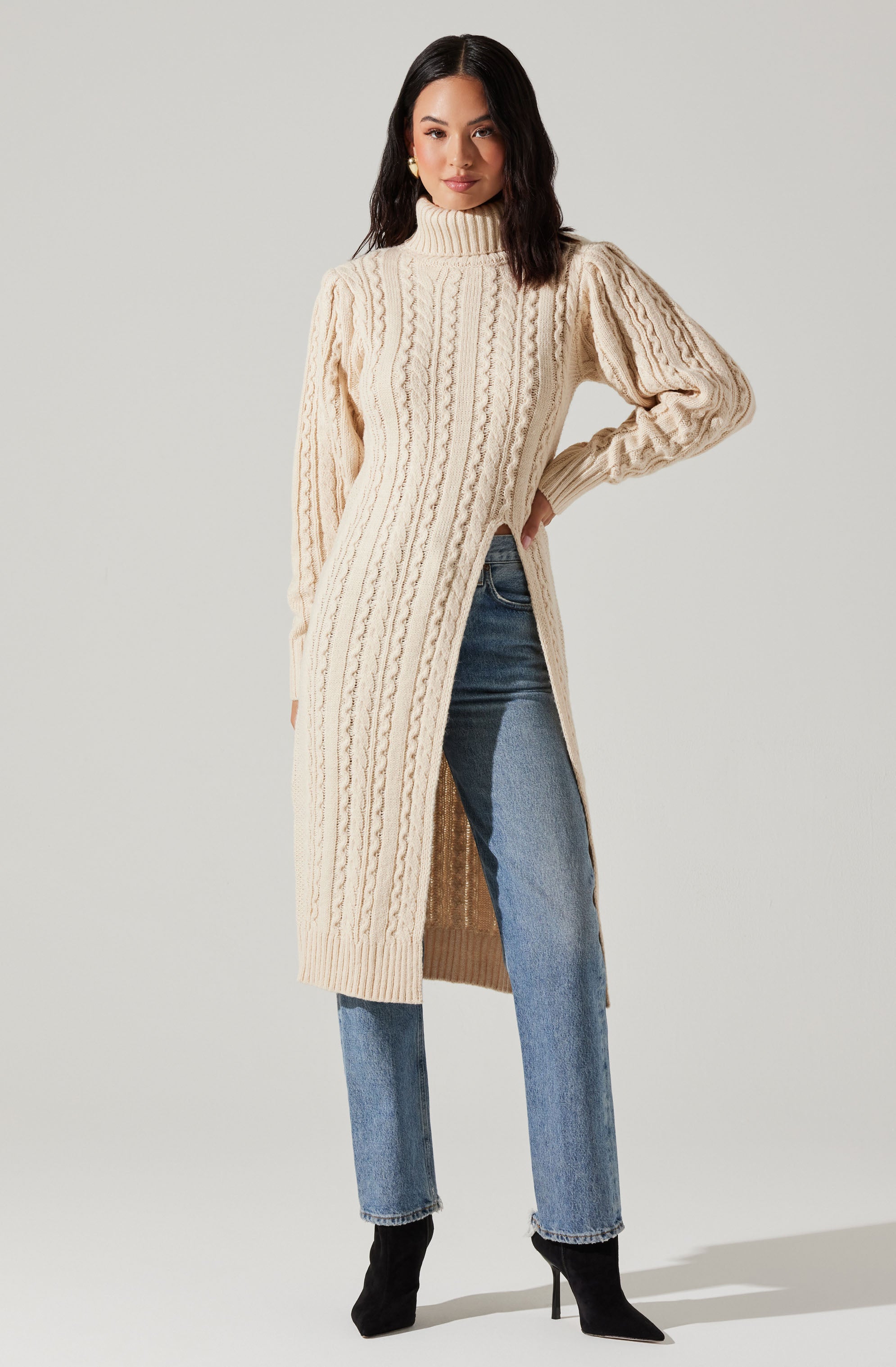 Hi Slit Cable Knit Sweater-Aljck