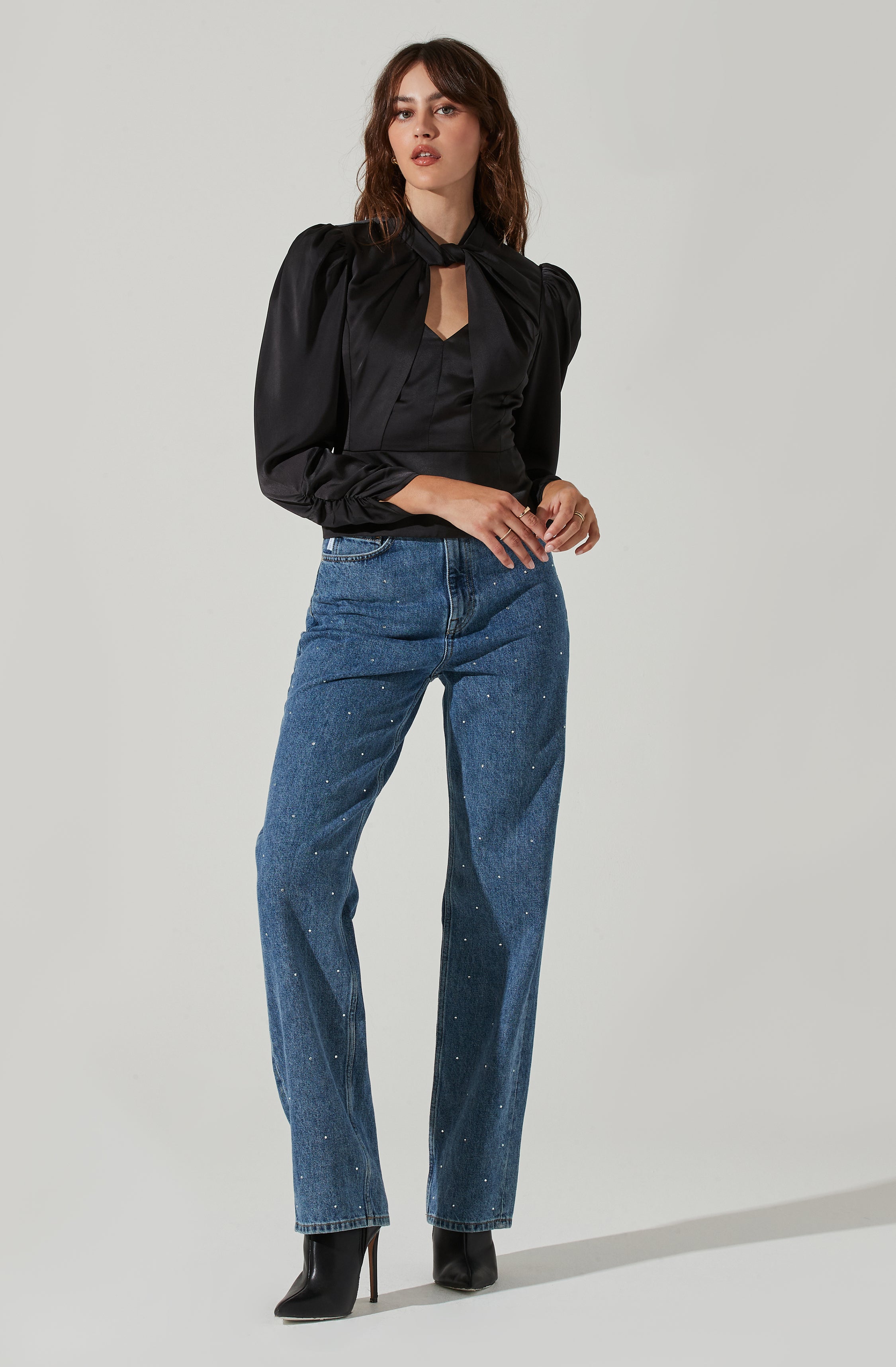 Twist Mock Neck Top-Aljck