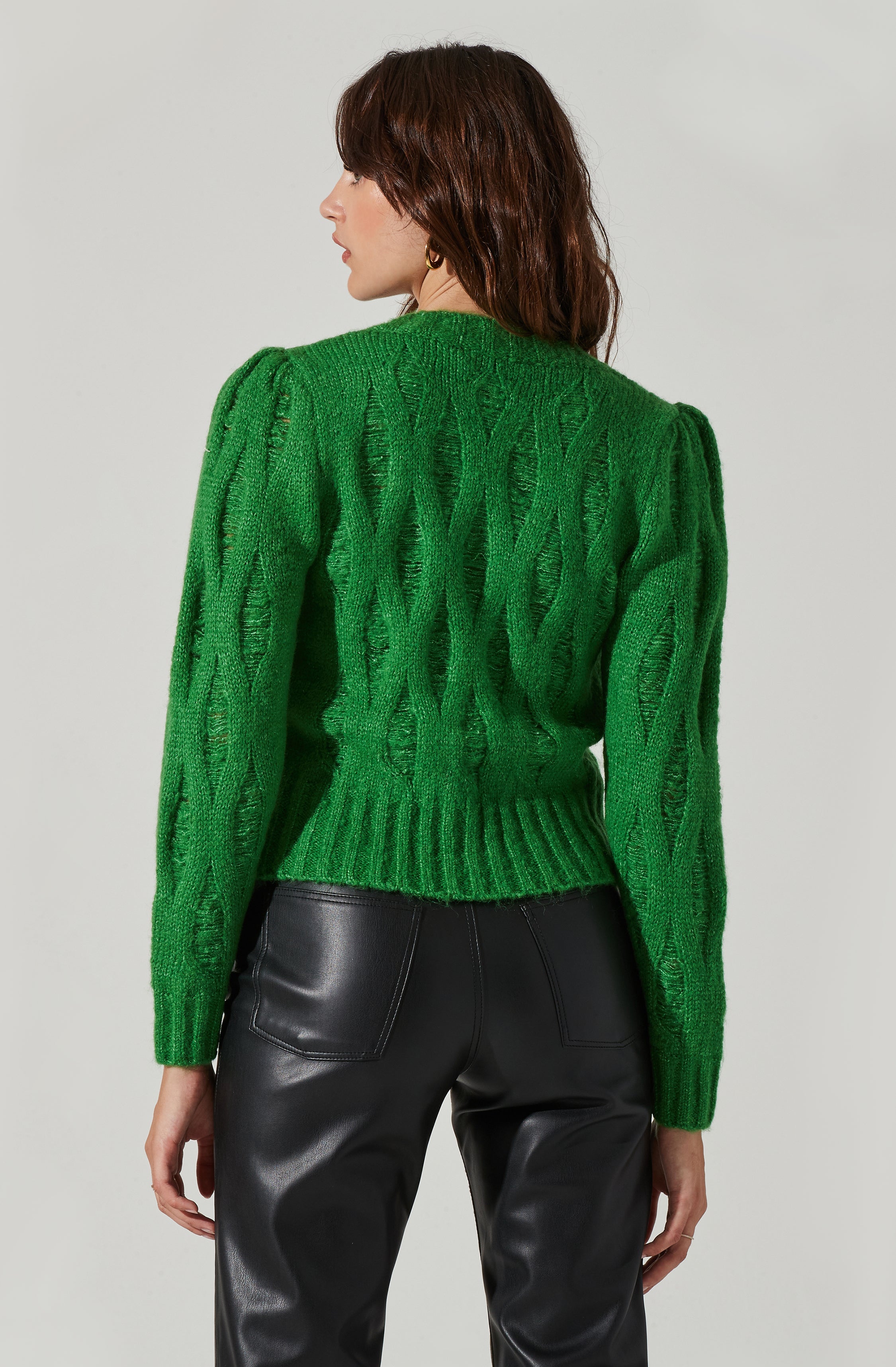 Distressed Cable Knit Sweater-Aljck