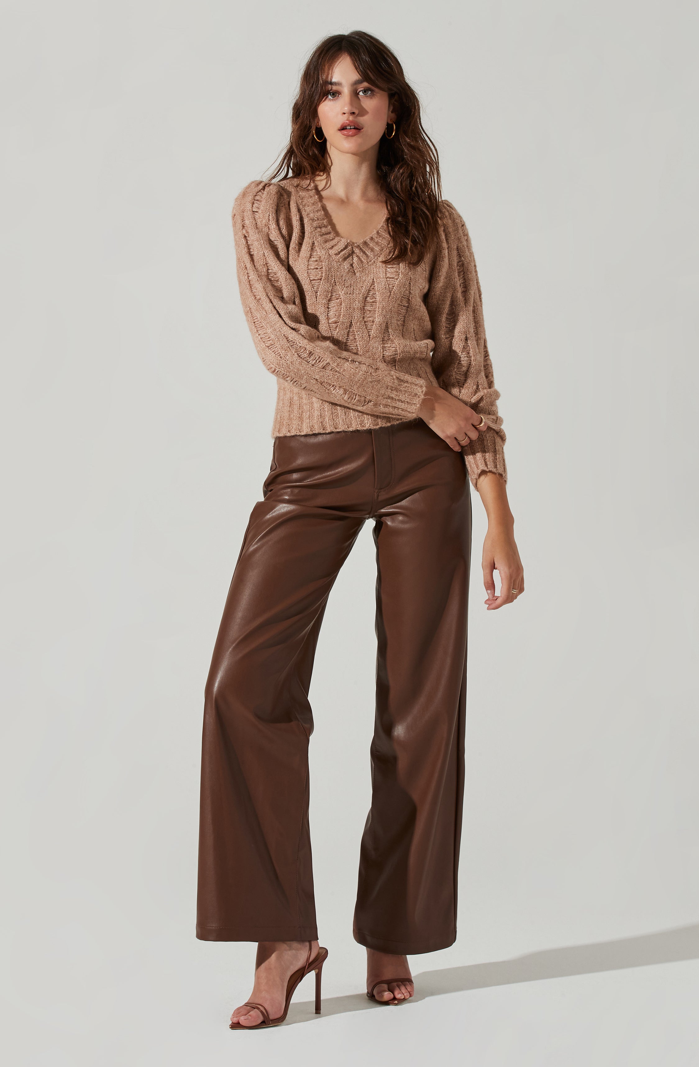 Distressed Cable Knit Sweater-Aljck