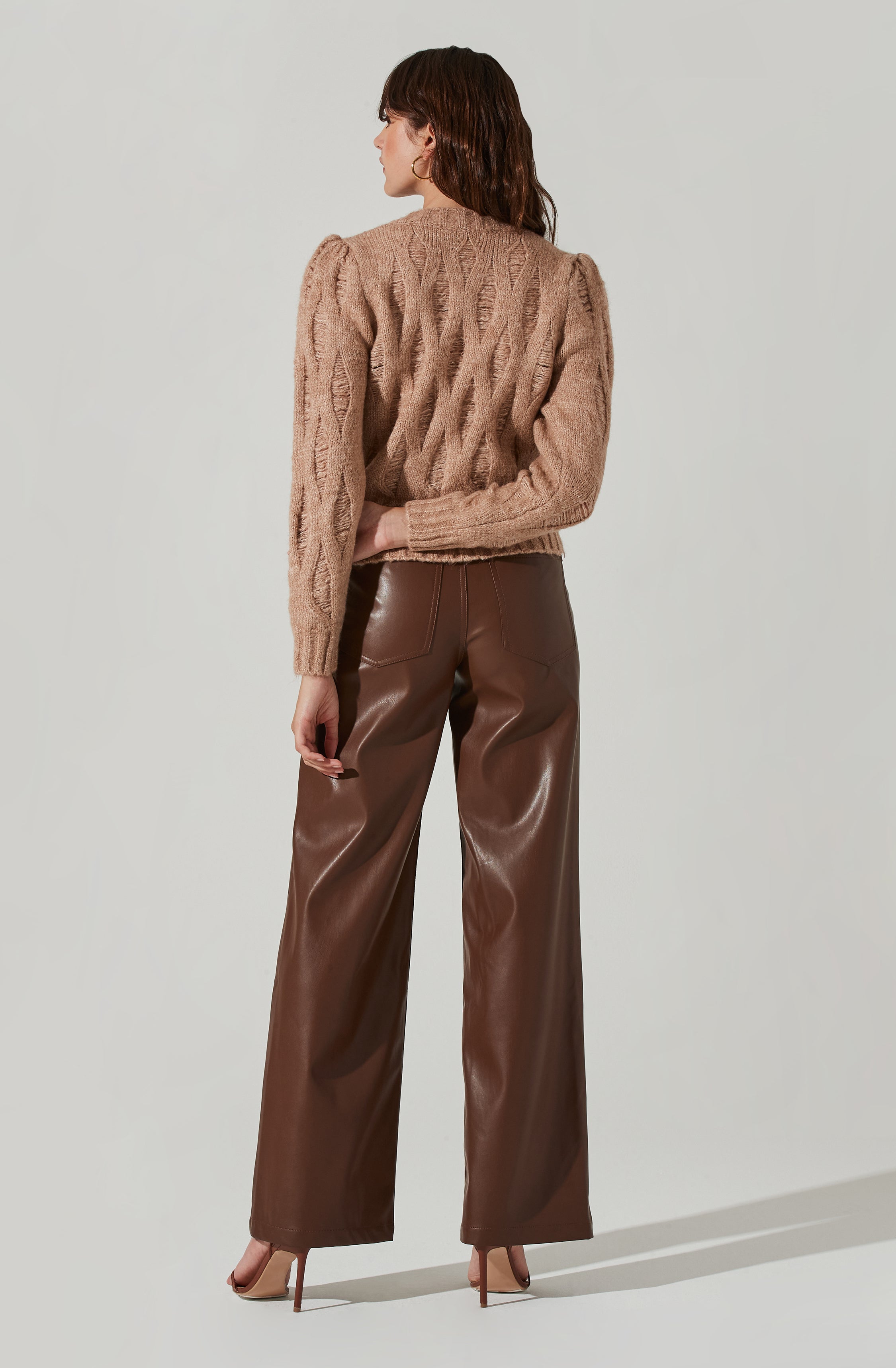 Distressed Cable Knit Sweater-Aljck