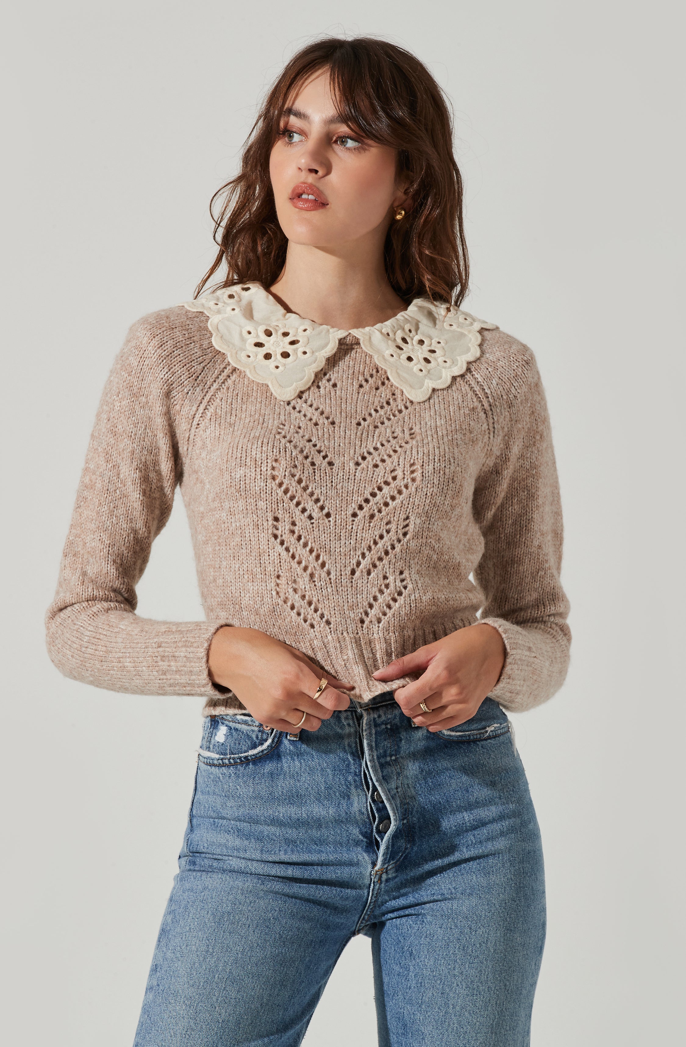 Embroidered Collar Sweater-Aljck