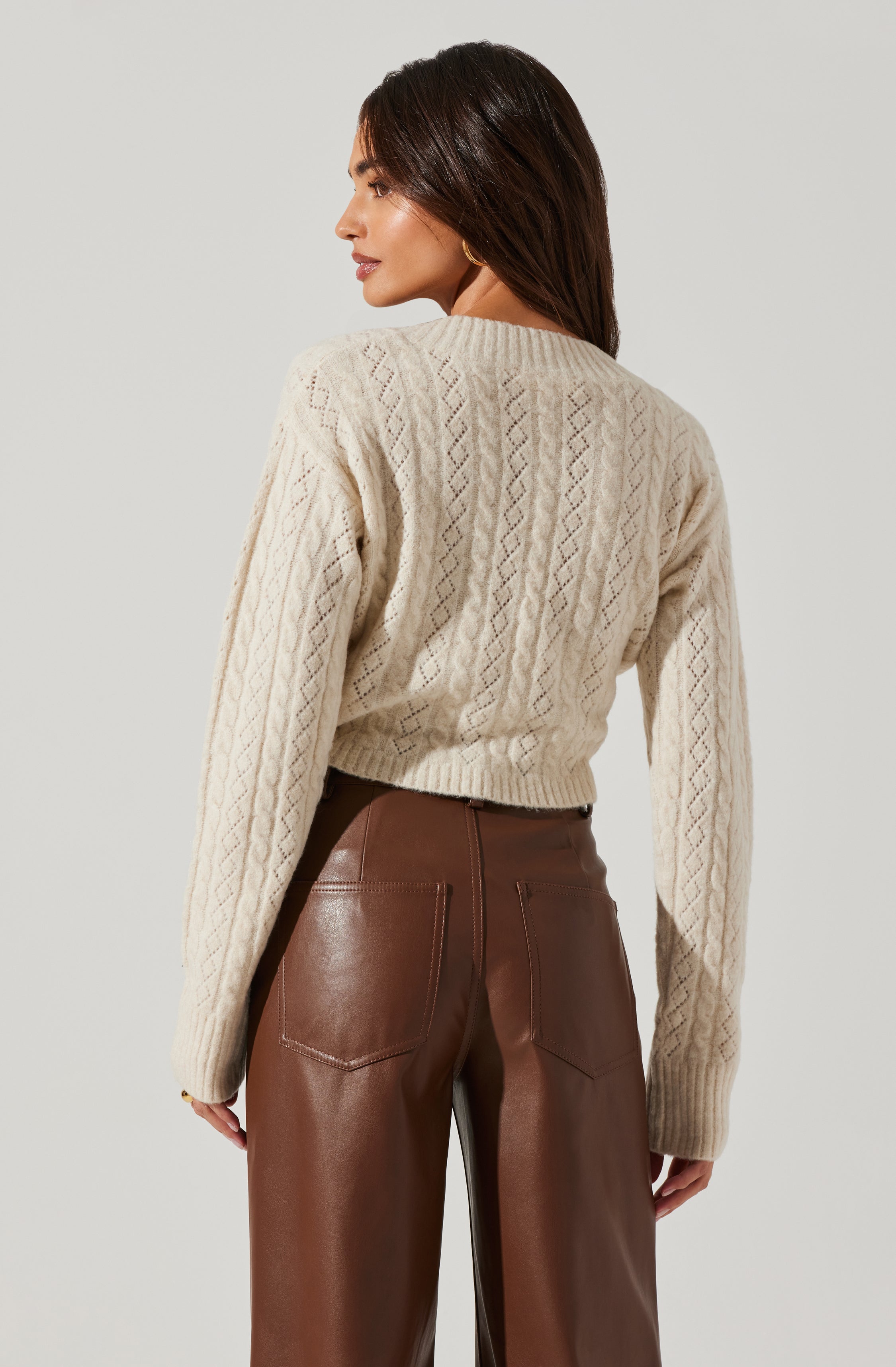 Knot Front Cropped Sweater-Aljck
