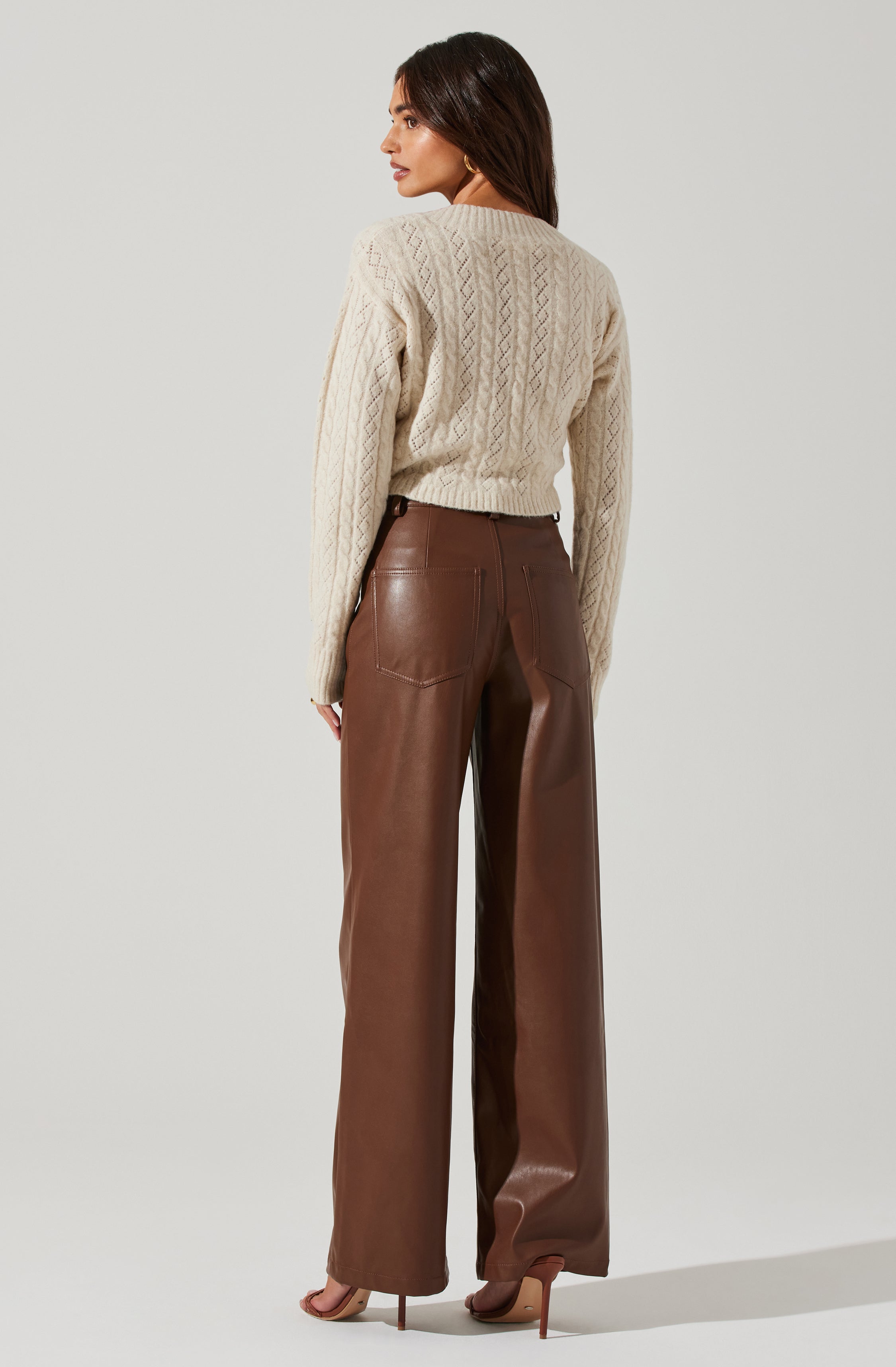 Knot Front Cropped Sweater-Aljck