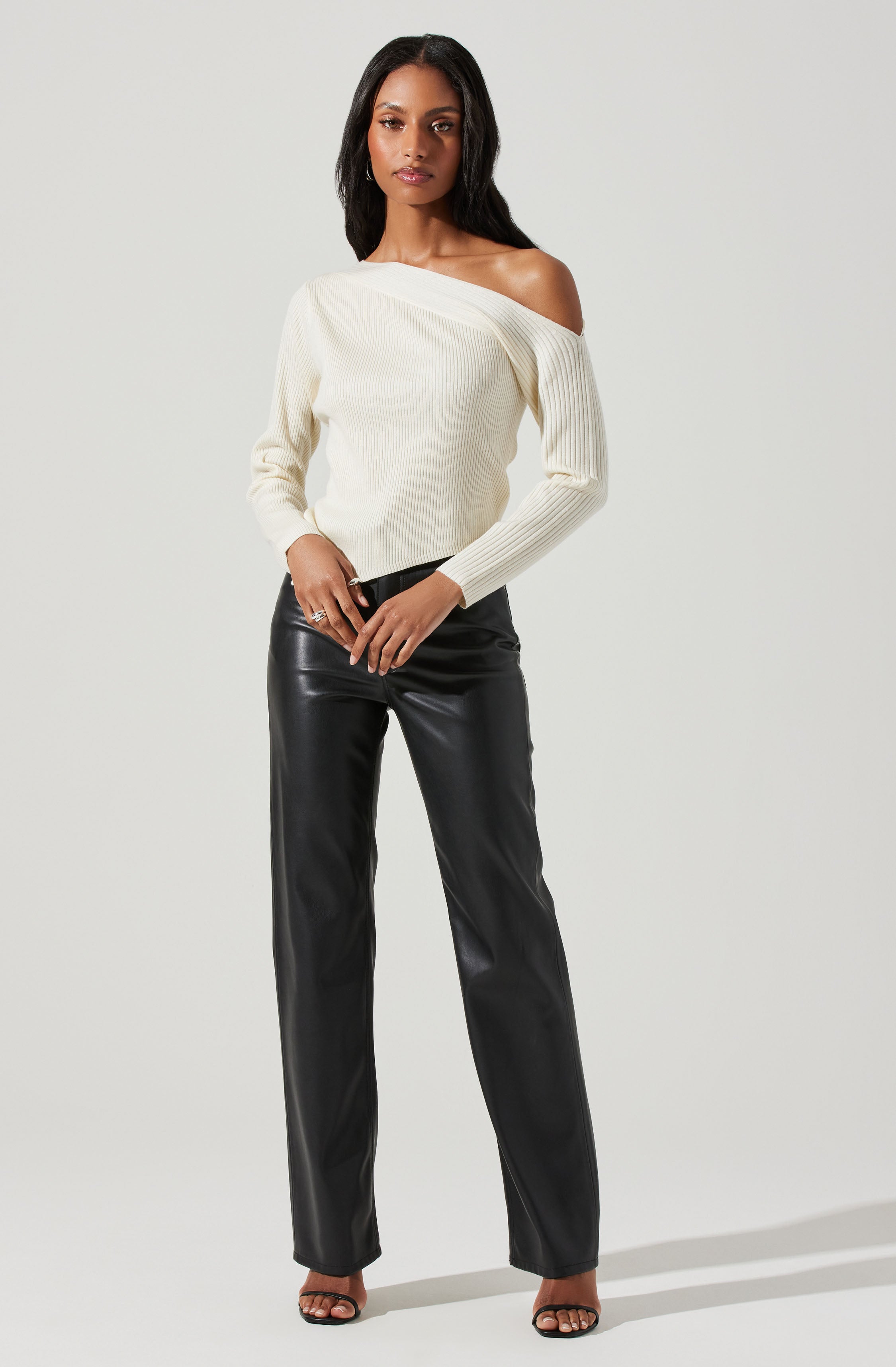 Aldari Off Shoulder Ribbed Sweater-Aljck