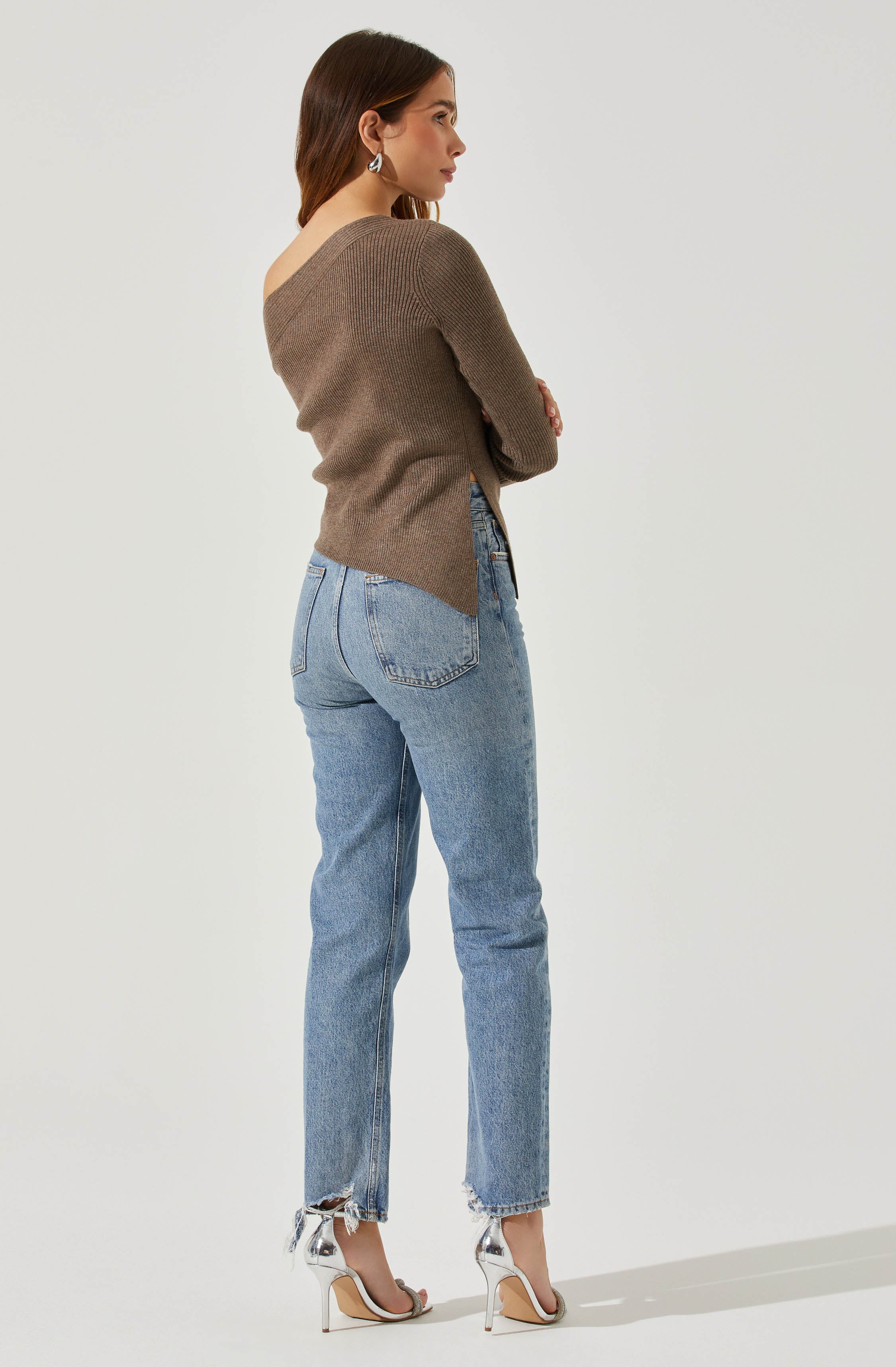 Aldari Off Shoulder Ribbed Sweater-Aljck