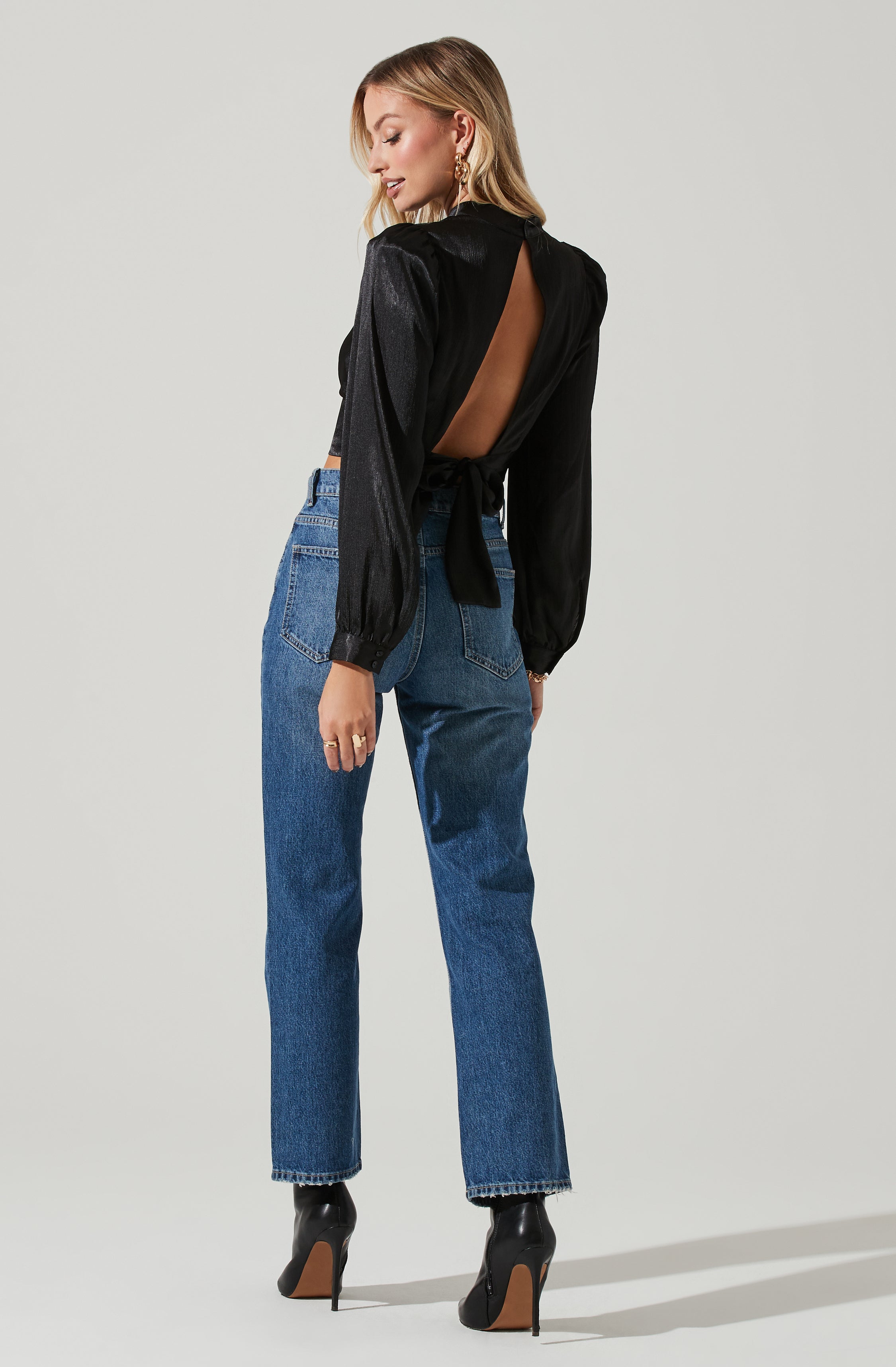 Long Sleeve Mock Neck Open Tie Back Top-Aljck