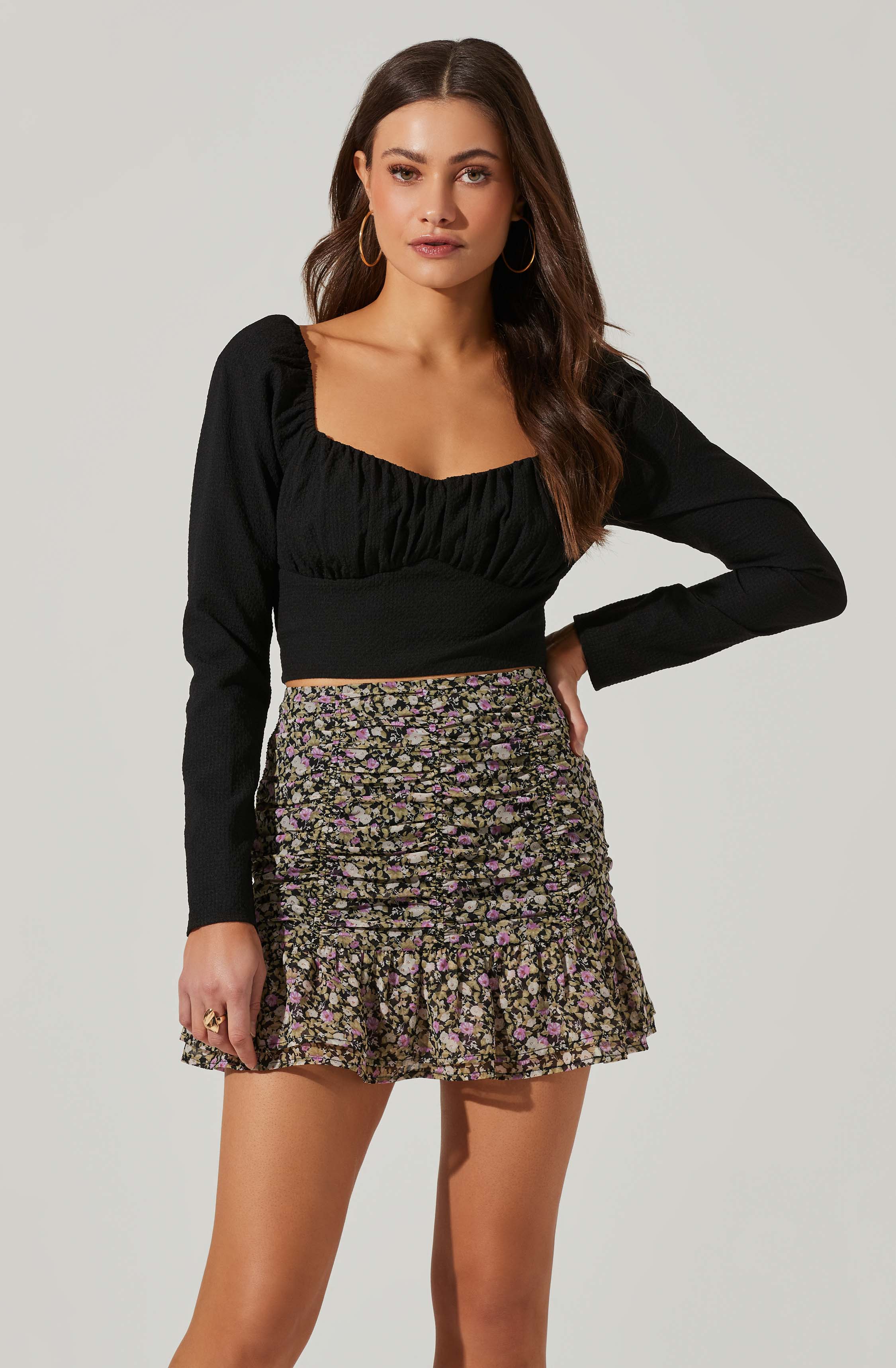 Long Sleeve Sweetheart Neck Crop Top-Aljck