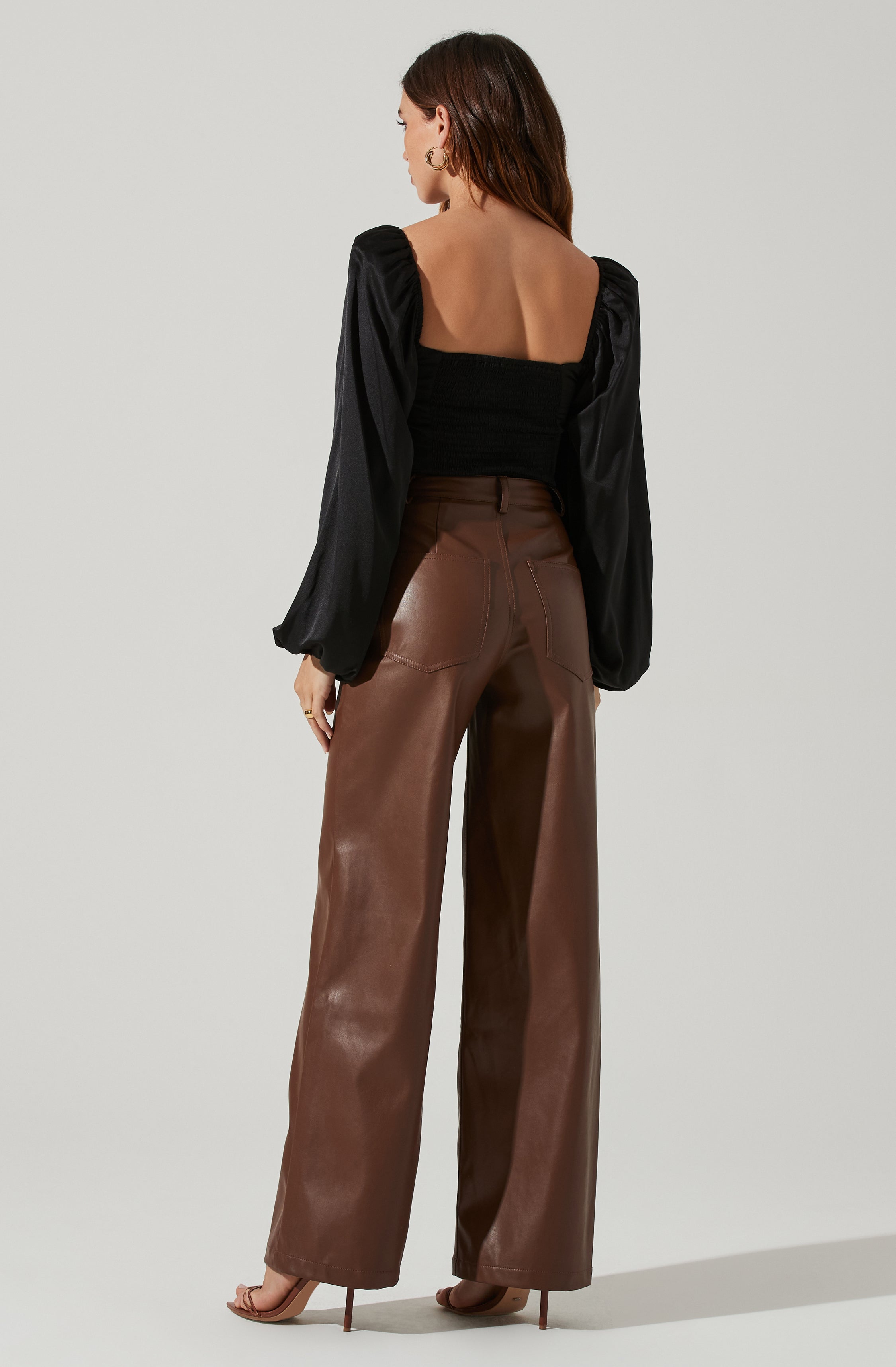 Arleth Satin Sweetheart Long Sleeve Top-Aljck