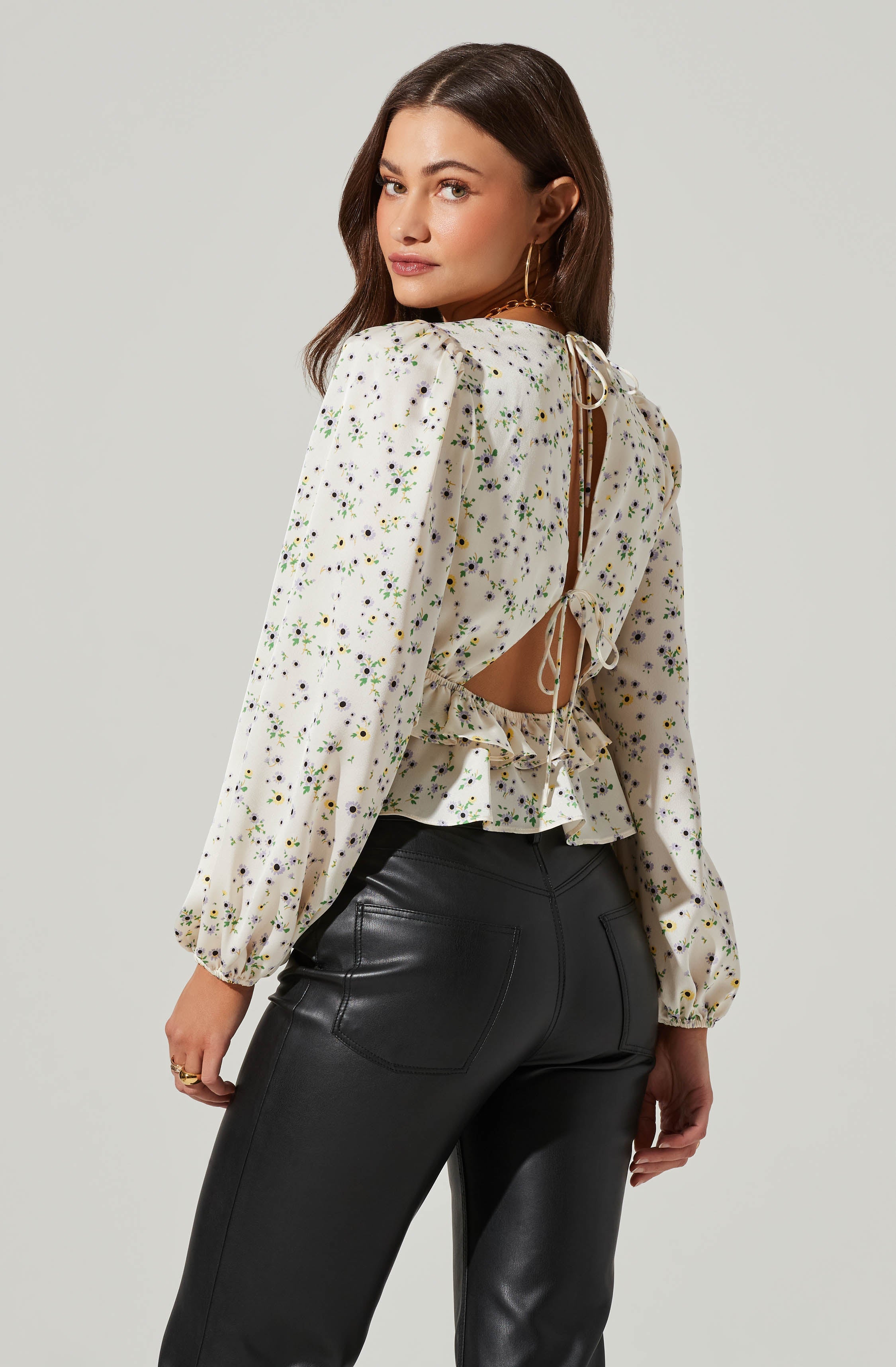 Floral Long Sleeve Tie Back Ruffle Bust Top-Aljck
