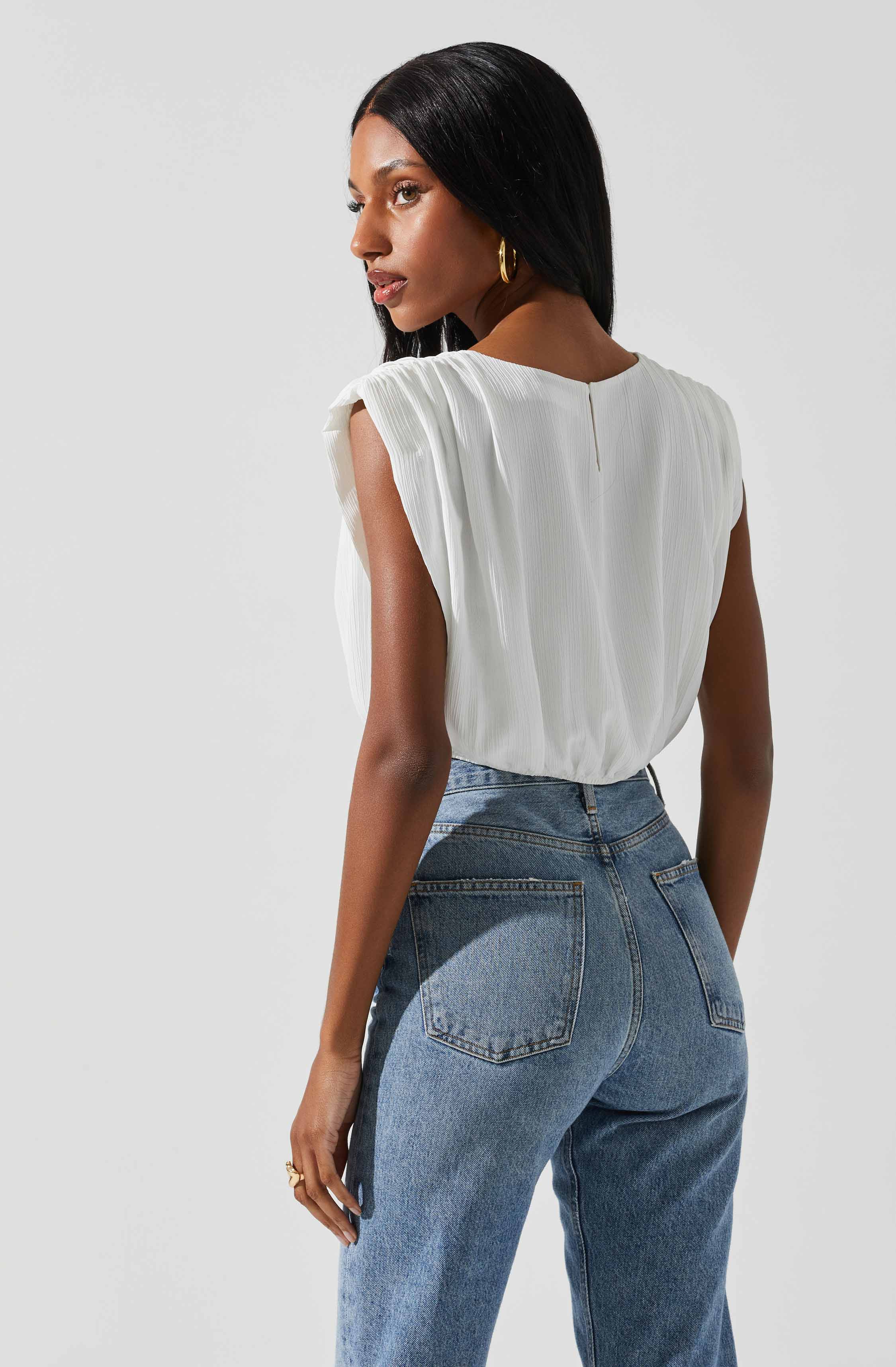 Cropped Plisse Balloon Hem Top-Aljck