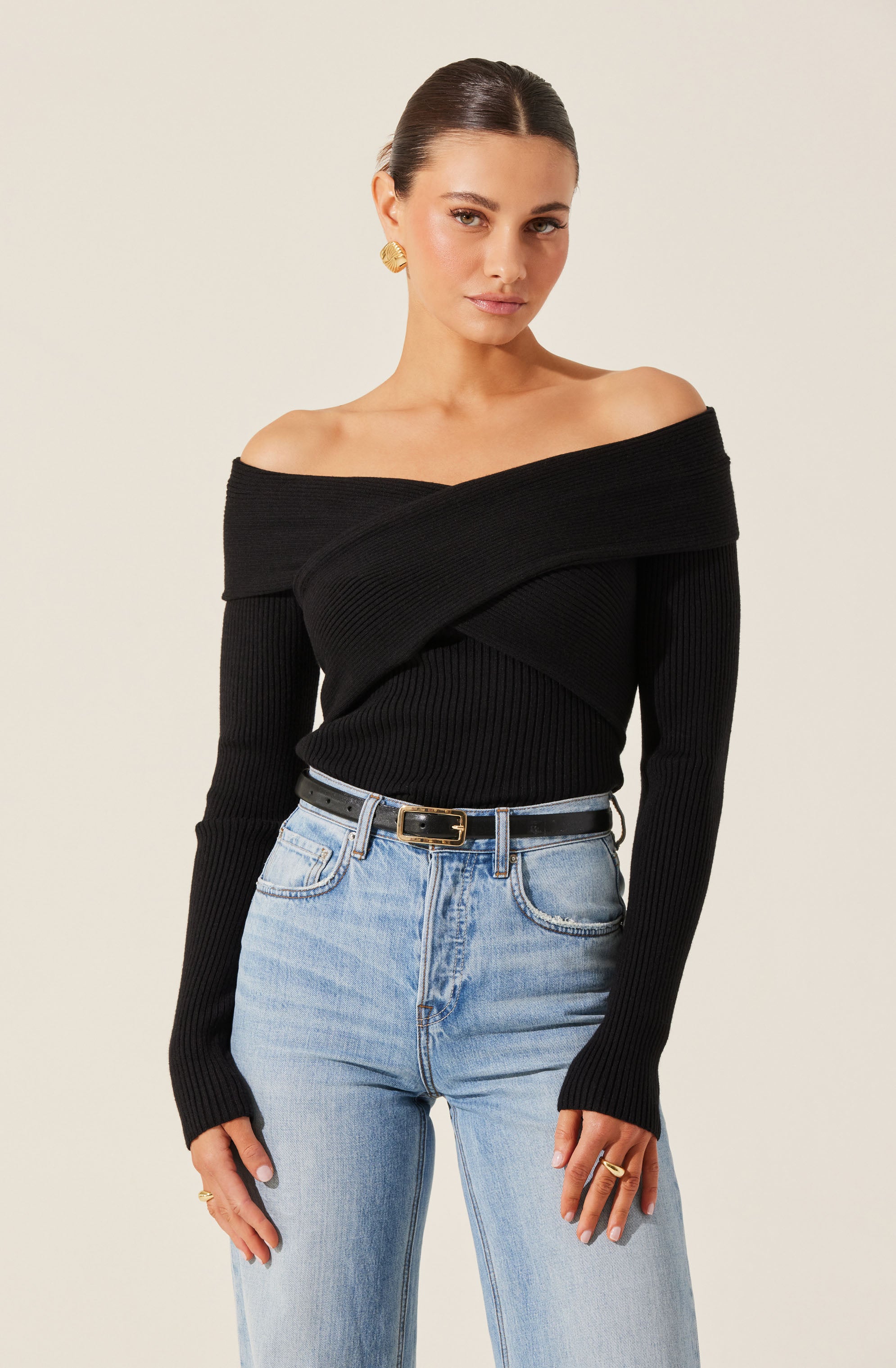 Off Shoulder Crossover Sweater-Aljck
