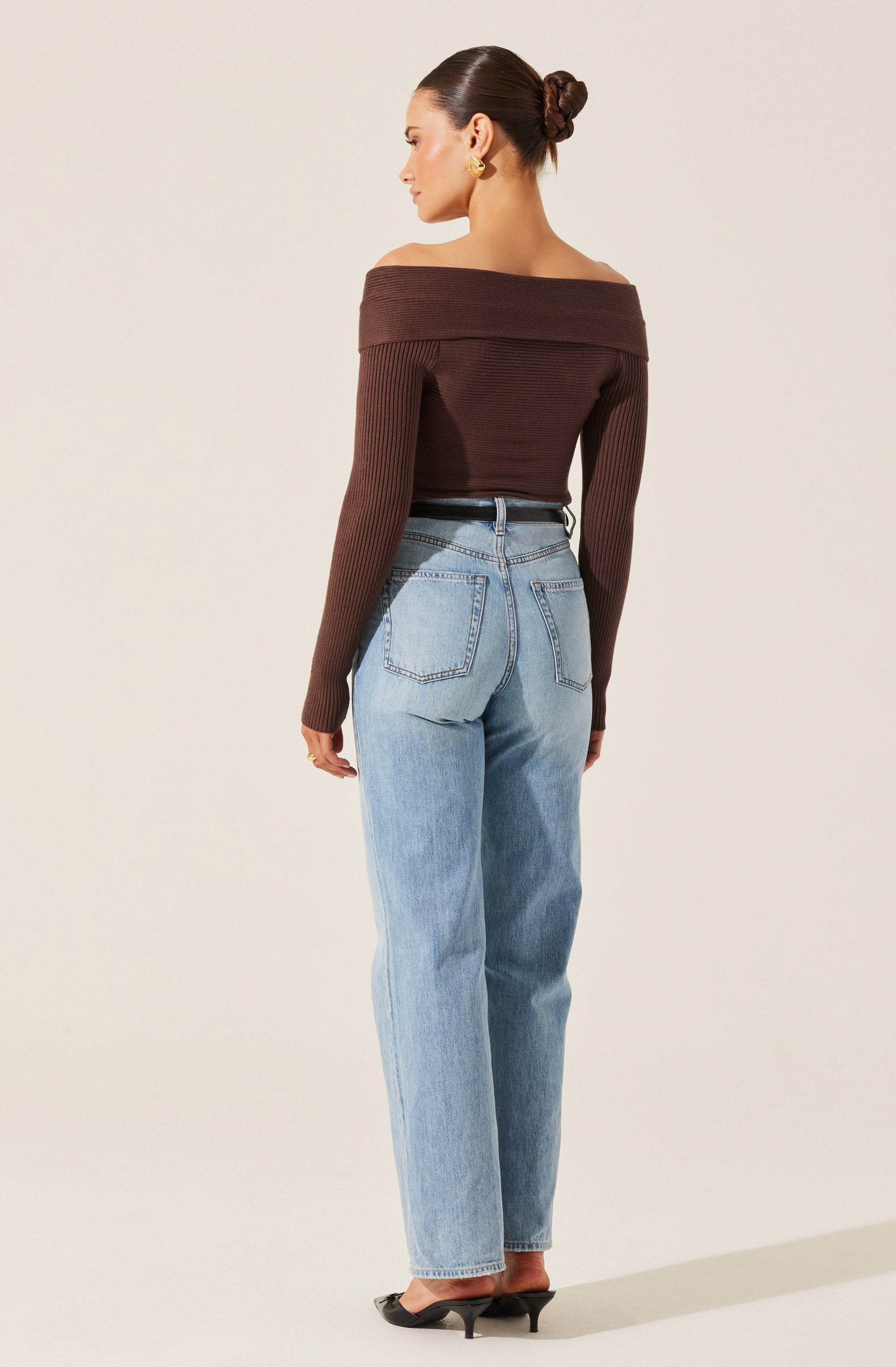 Off Shoulder Crossover Sweater-Aljck