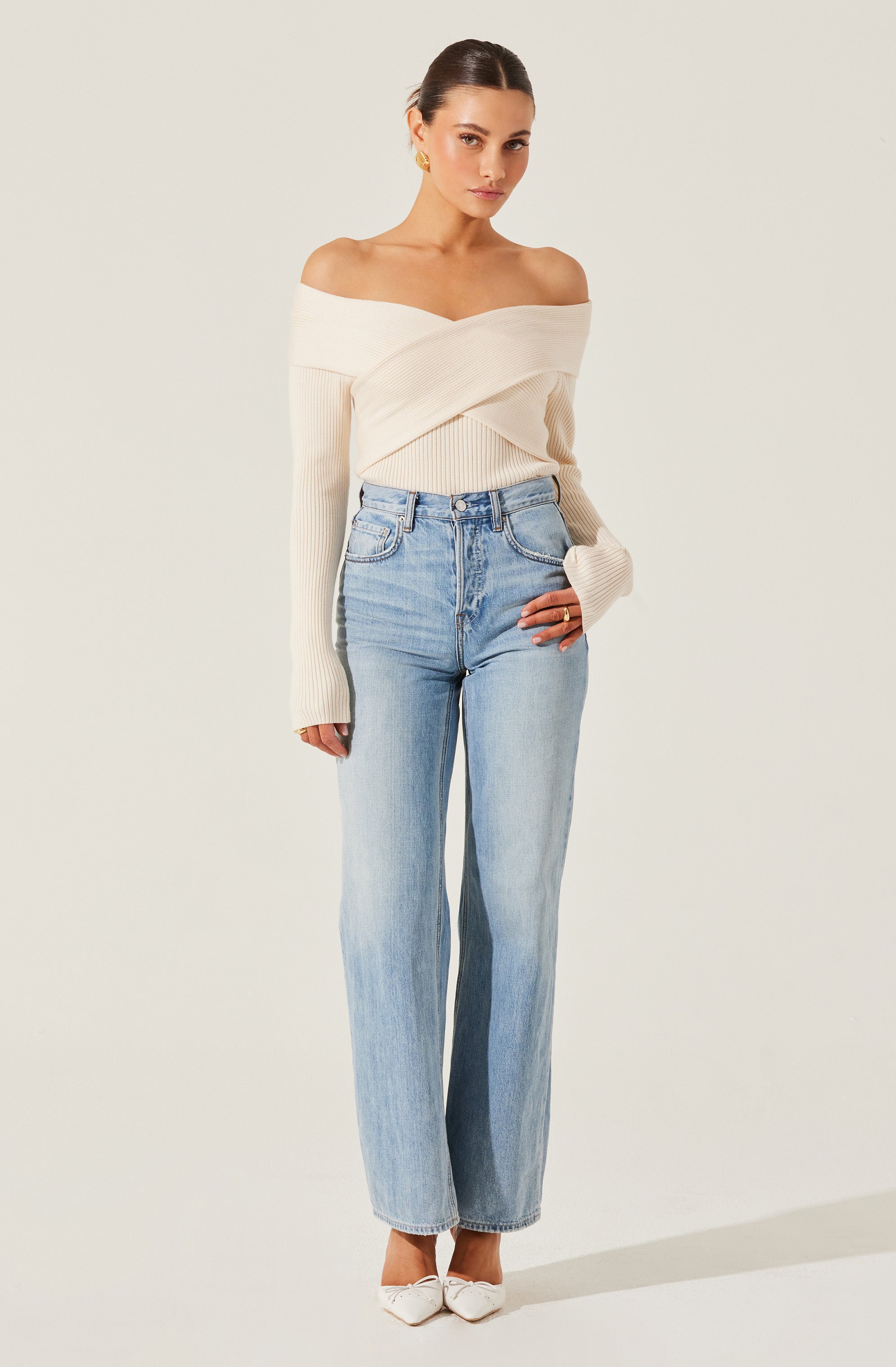 Off Shoulder Crossover Sweater-Aljck