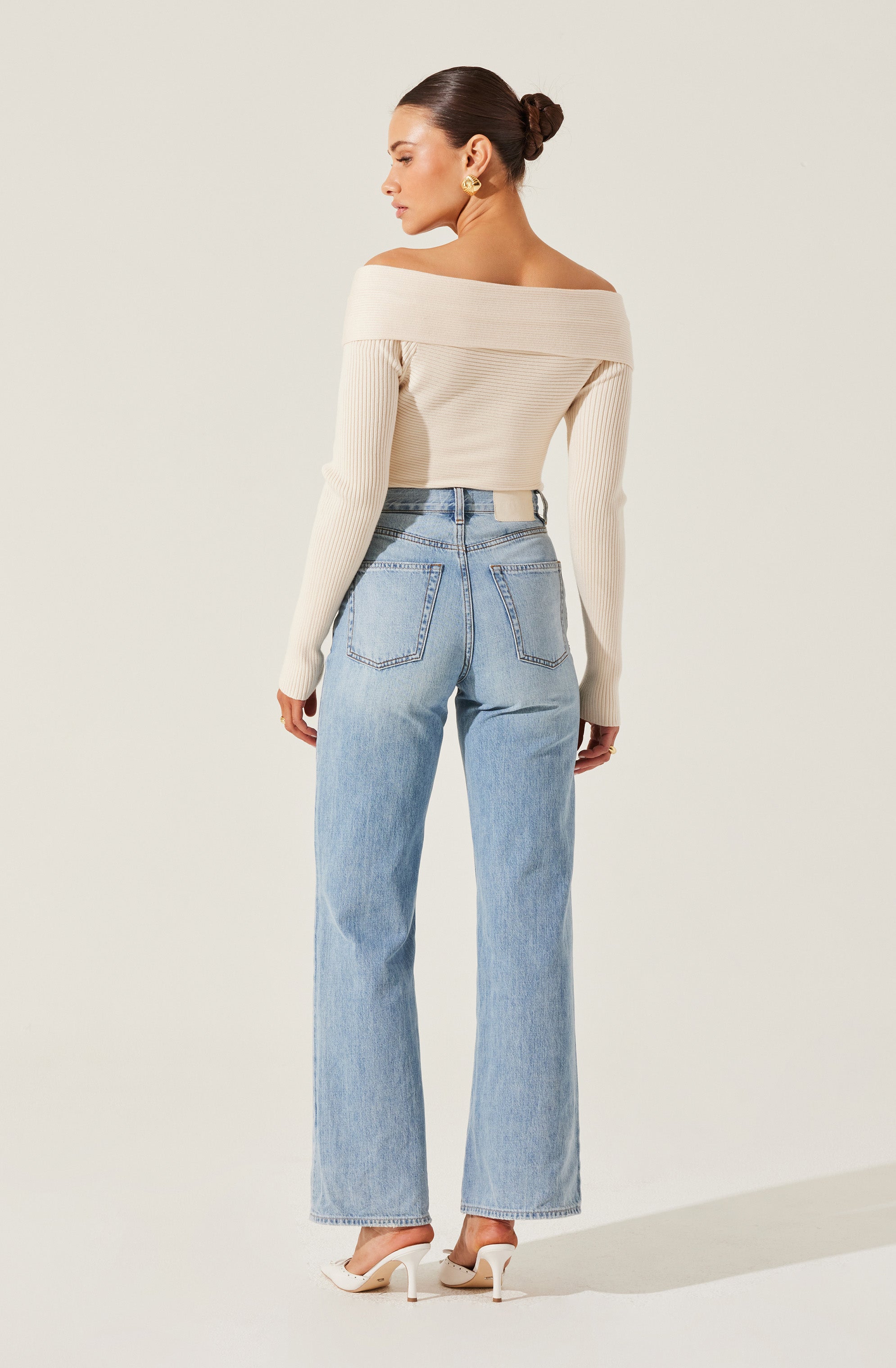 Off Shoulder Crossover Sweater-Aljck