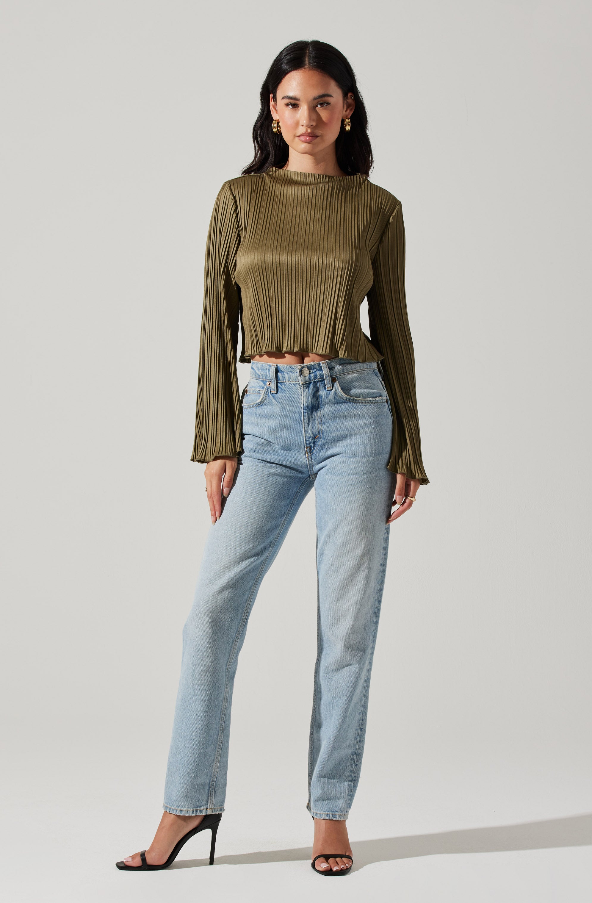 Cropped Plisse Mock Neck Top-Aljck