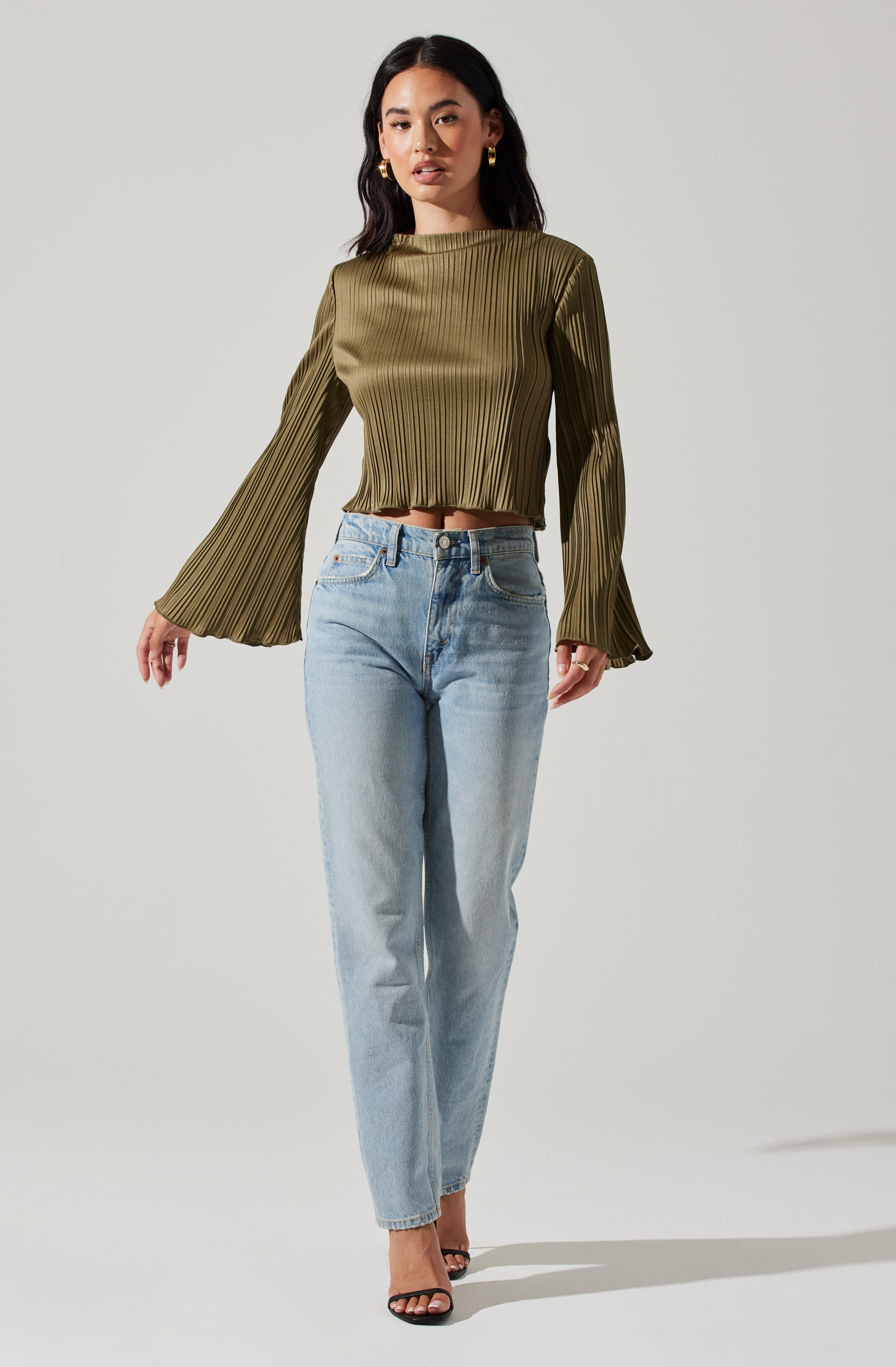 Cropped Plisse Mock Neck Top-Aljck