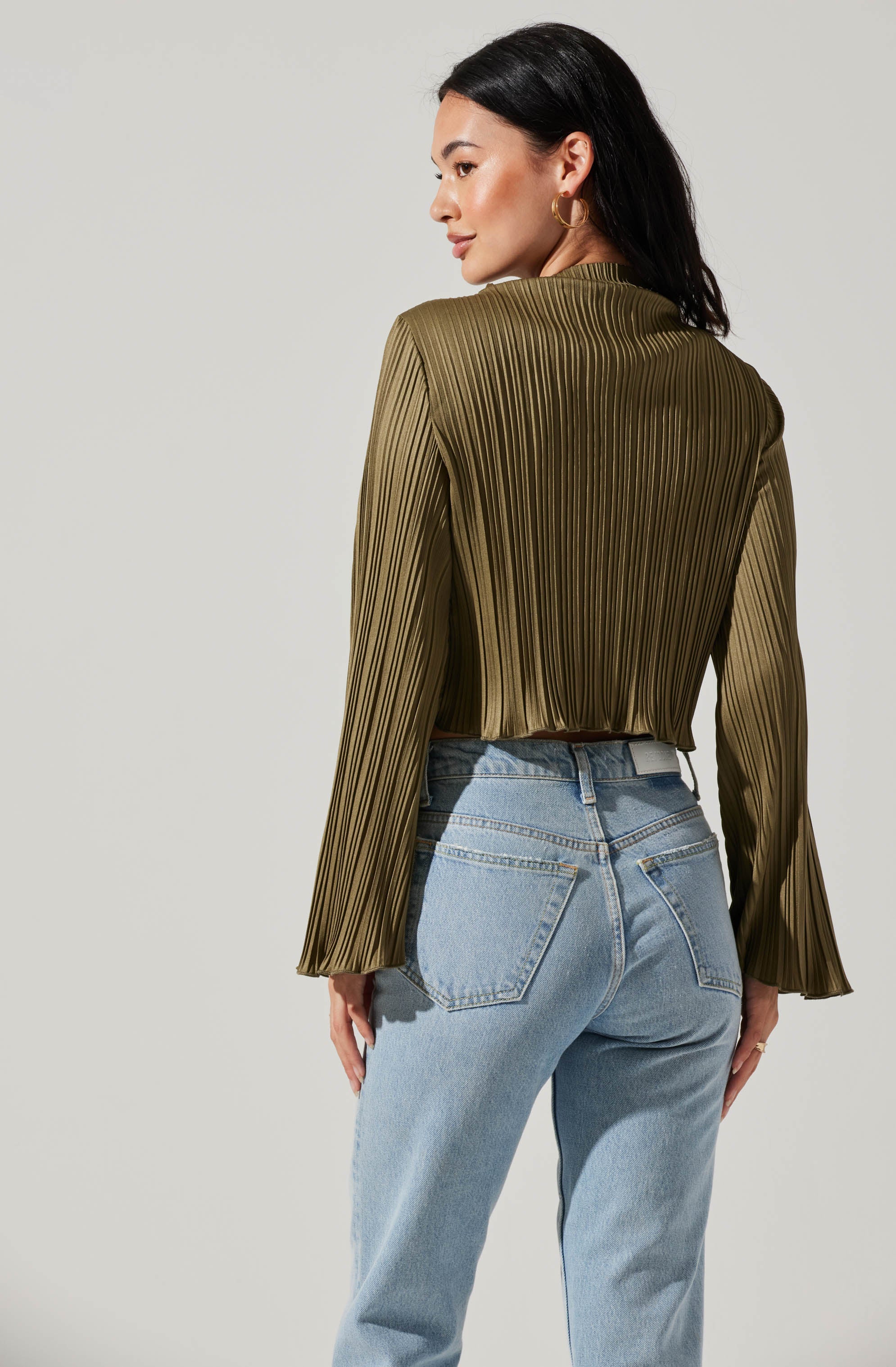 Cropped Plisse Mock Neck Top-Aljck