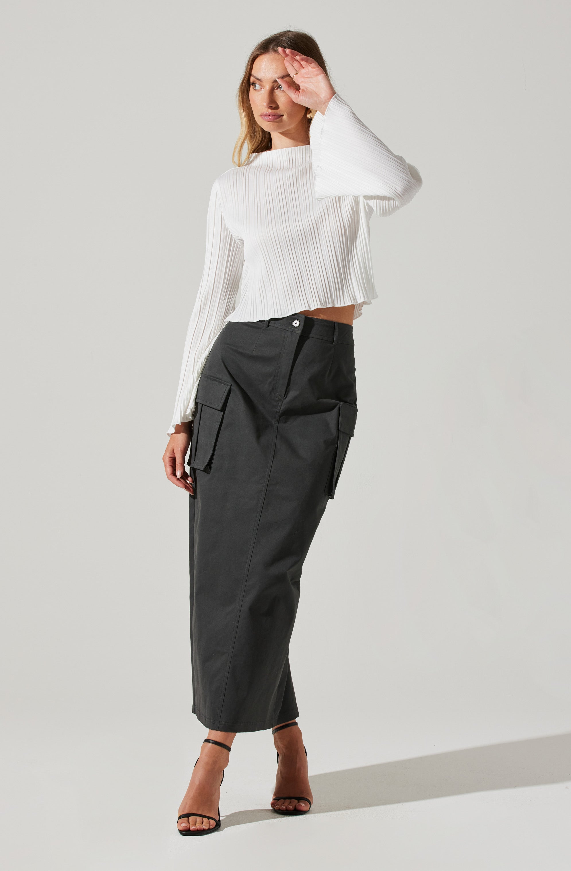 Cropped Plisse Mock Neck Top-Aljck