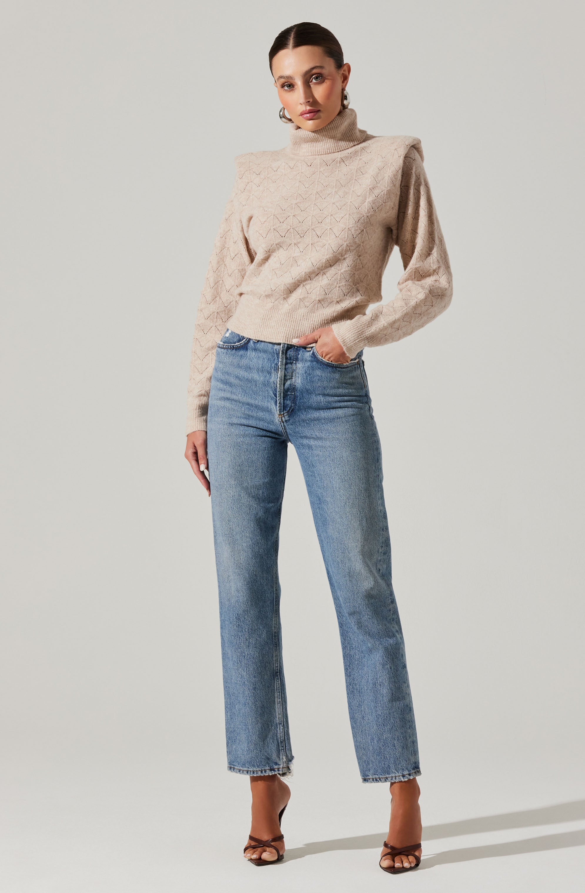 Textured Turtleneck Sweater-Aljck
