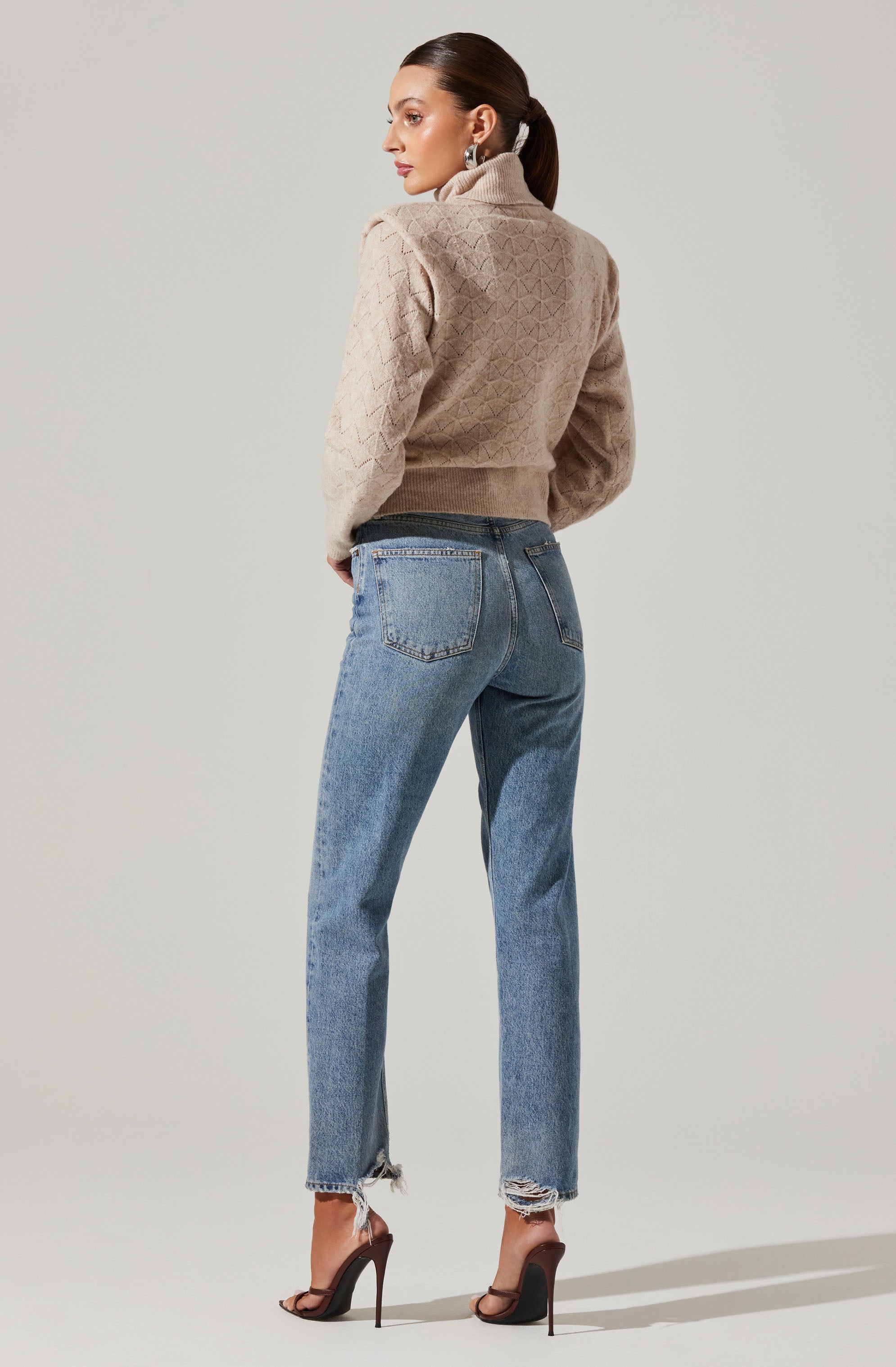 Textured Turtleneck Sweater-Aljck