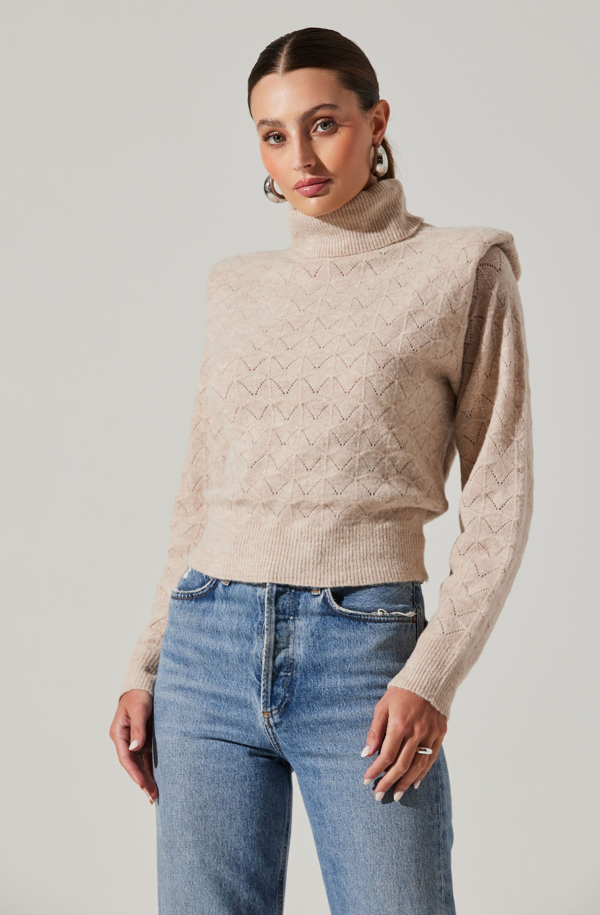 Textured Turtleneck Sweater-Aljck