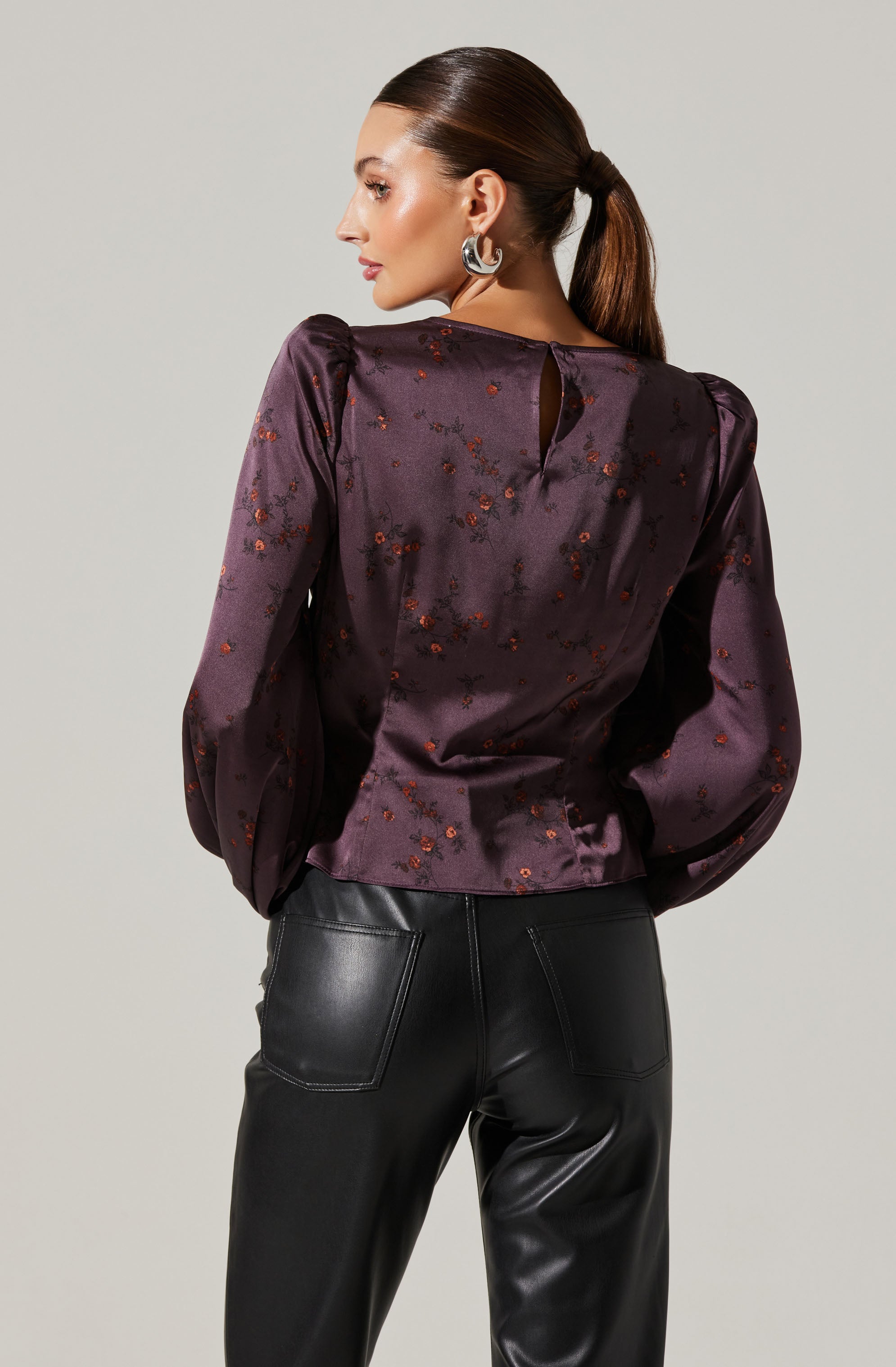 Bishop Sleeve Twist Floral Top-Aljck