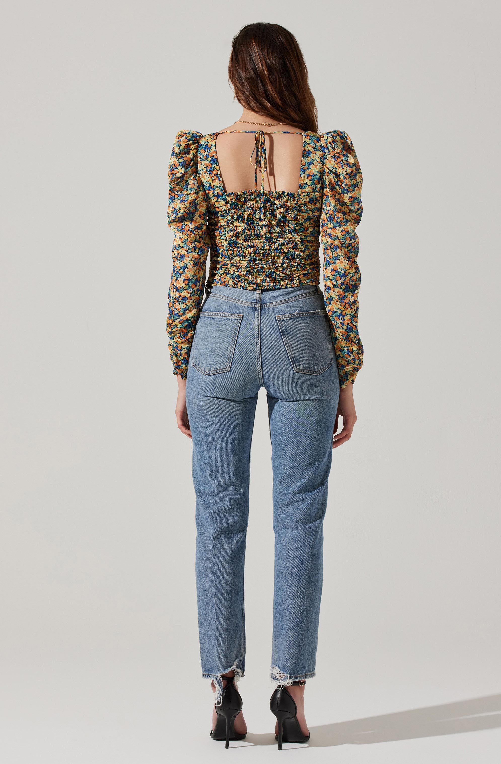 Long Sleeve Floral Ruched Top-Aljck