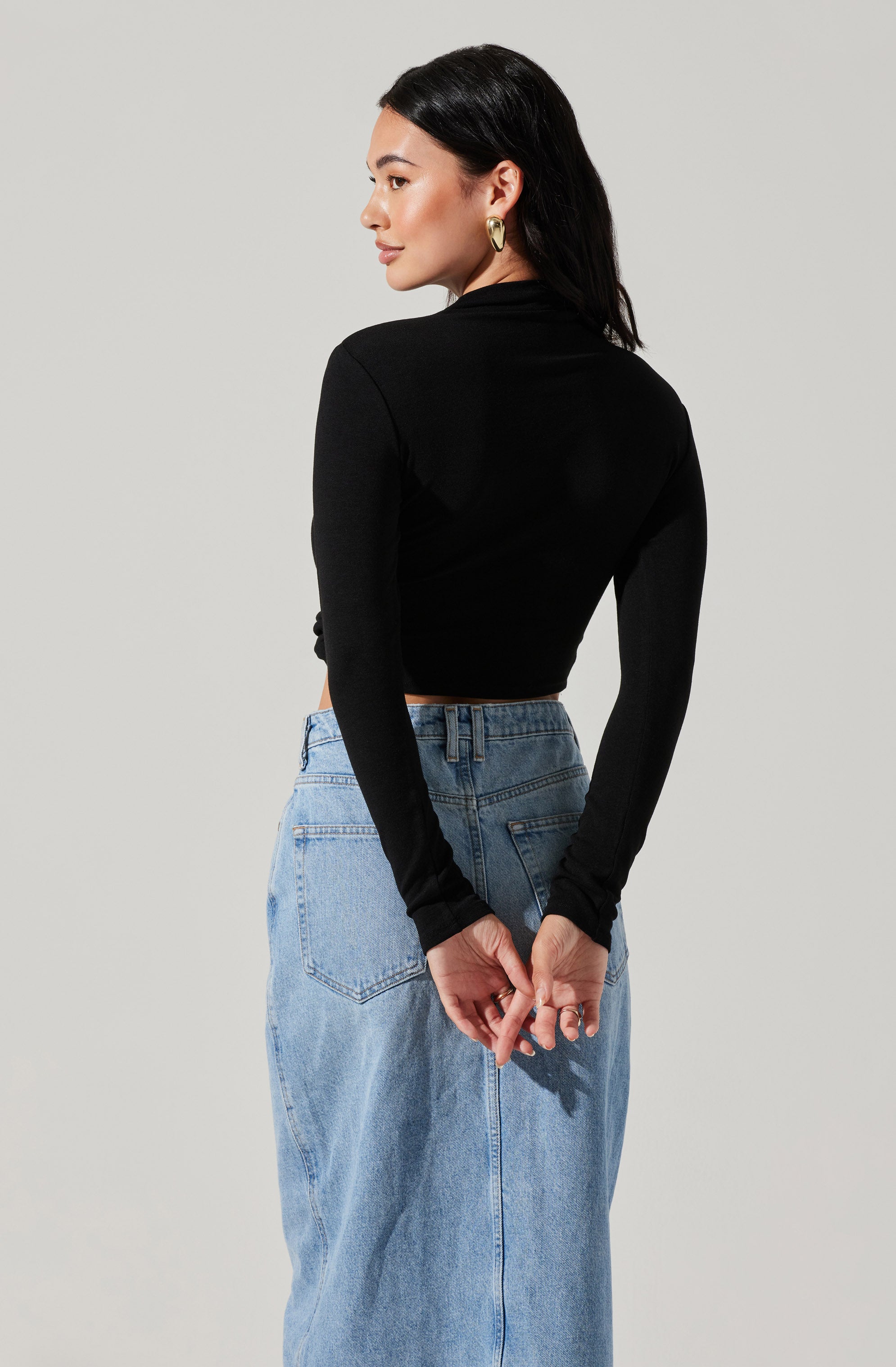 Asymmetrical Pleated Cutout Mock Neck Top-Aljck