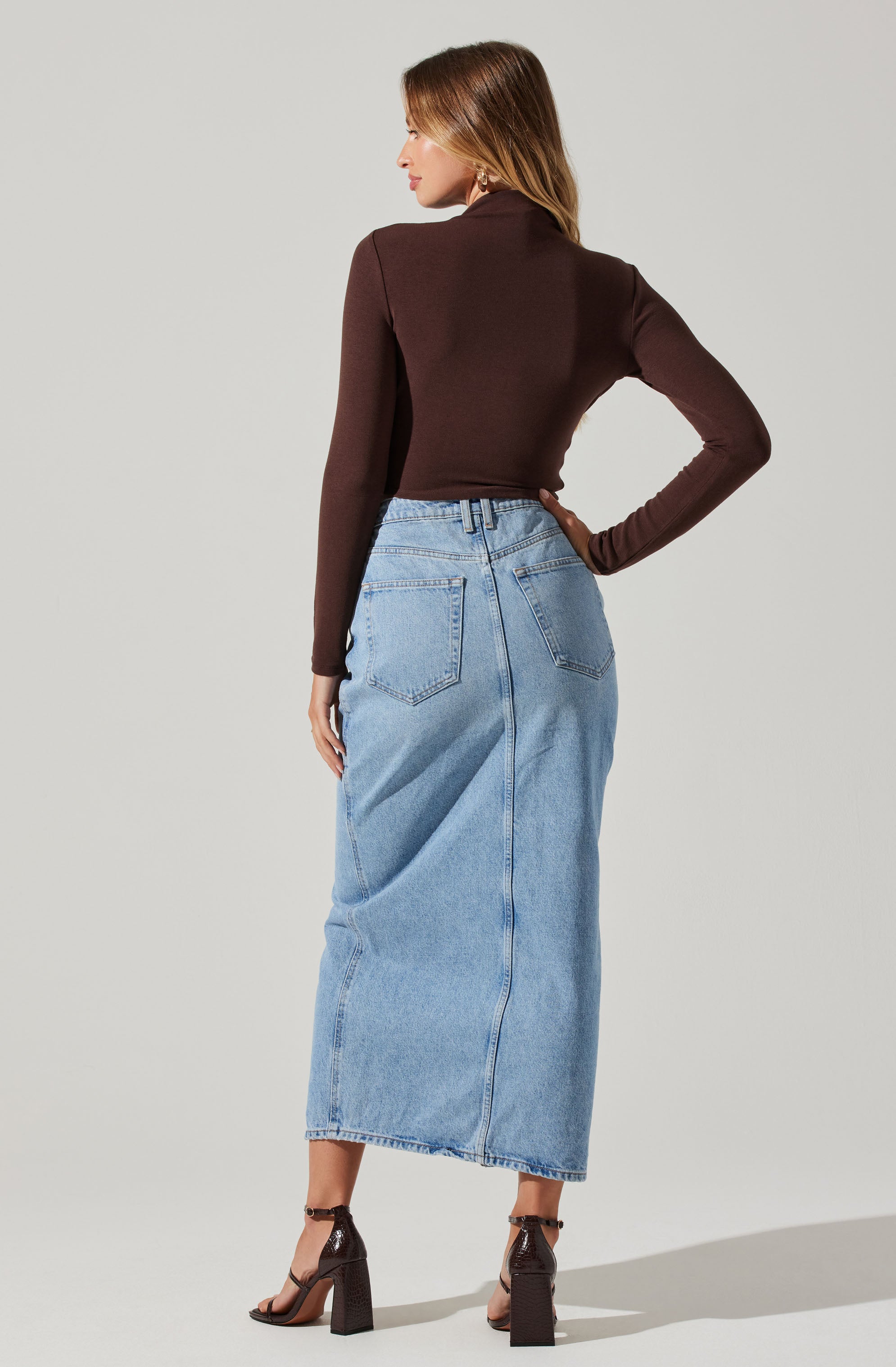 Asymmetrical Pleated Cutout Mock Neck Top-Aljck