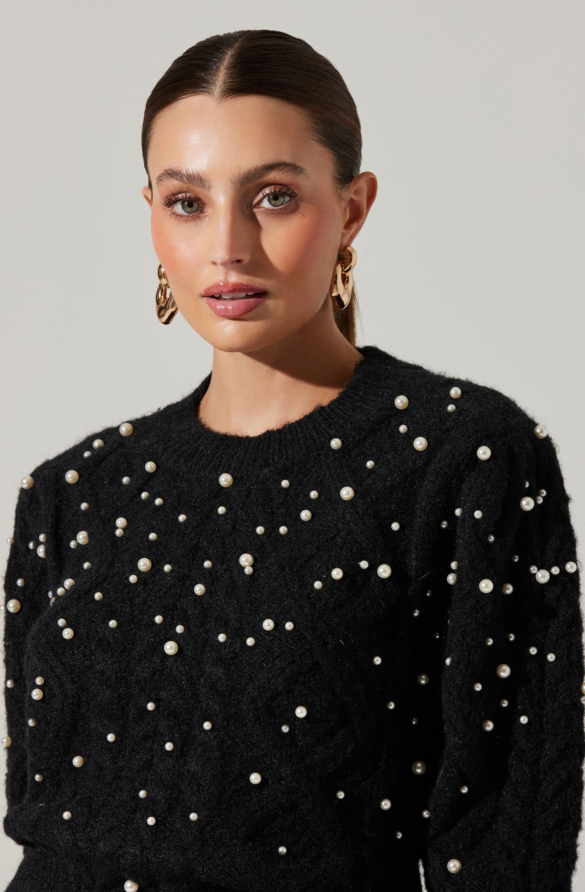 Pearl Embellished Sweater-Aljck