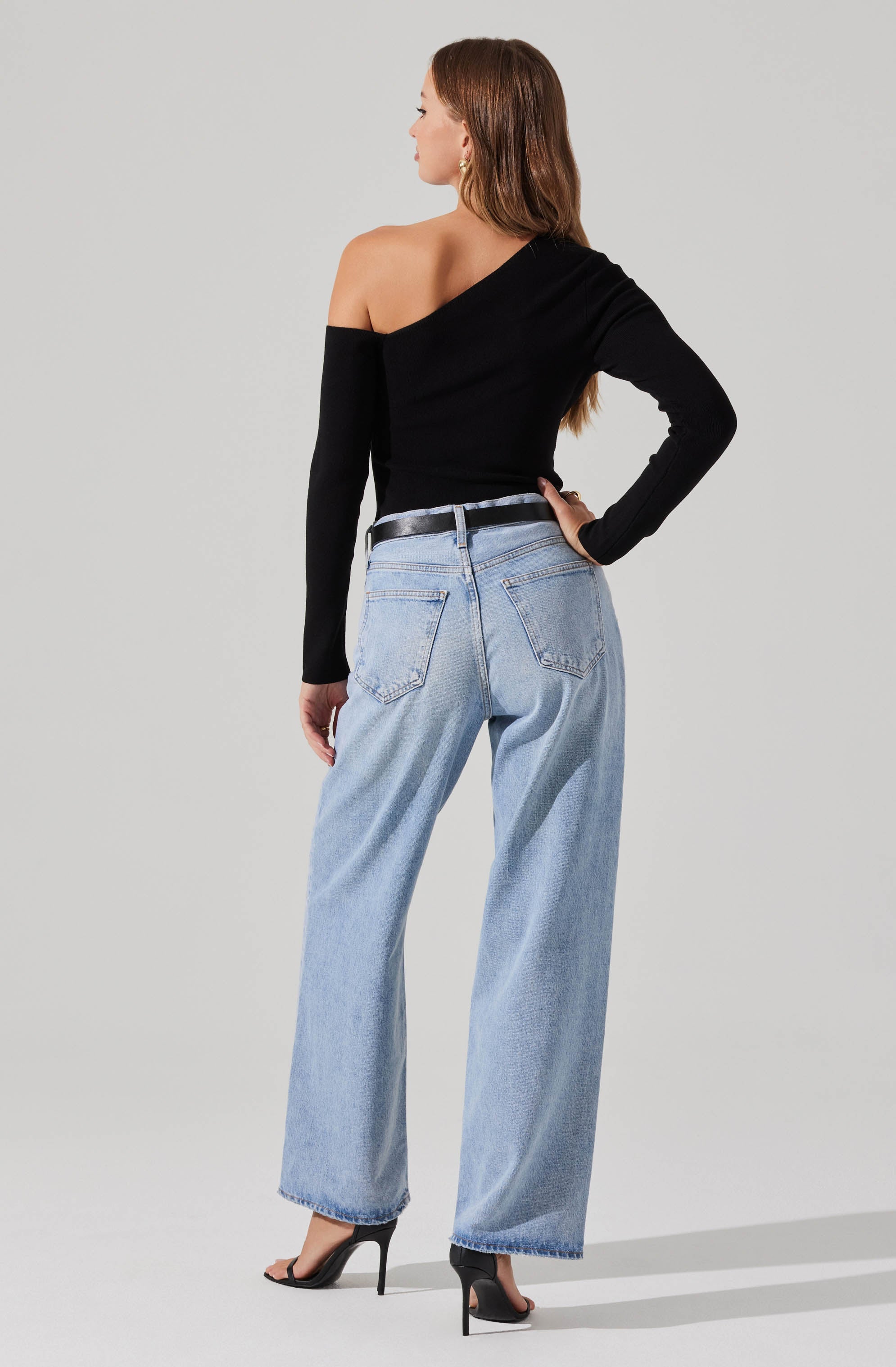 Asymmetrical Long Sleeve Sweater-Aljck