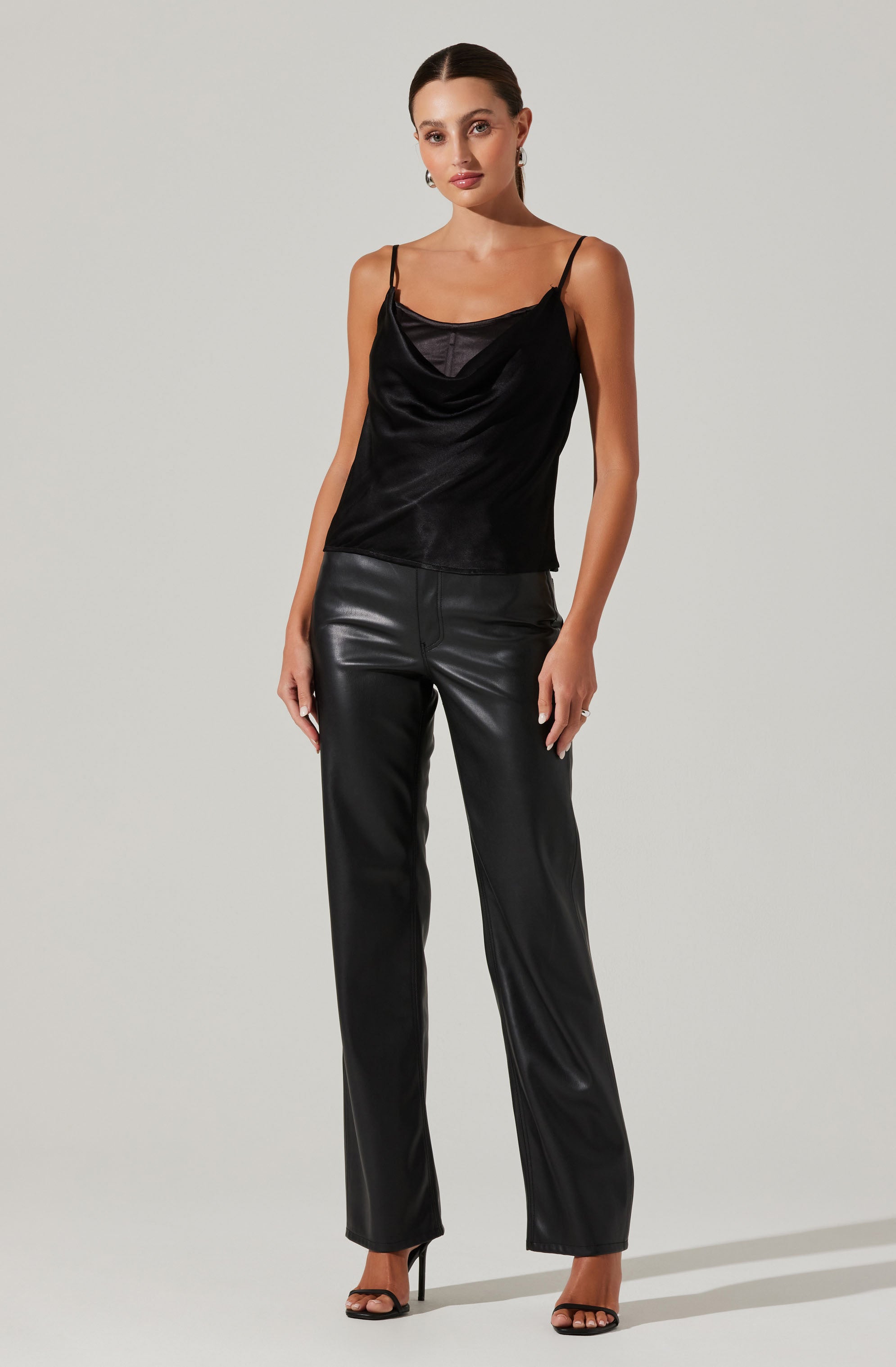 Contrast Cowl Tank-Aljck