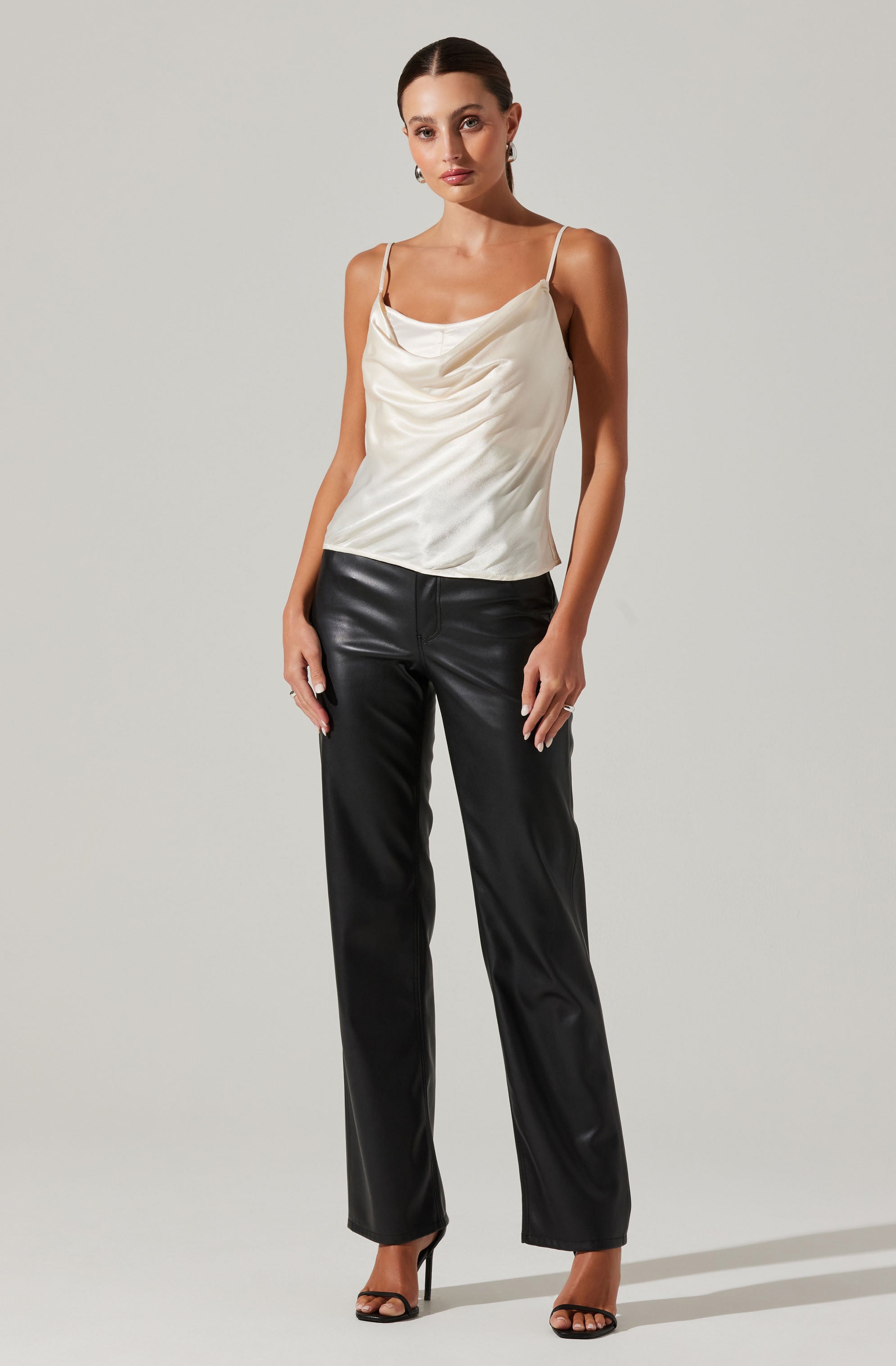 Contrast Cowl Tank-Aljck