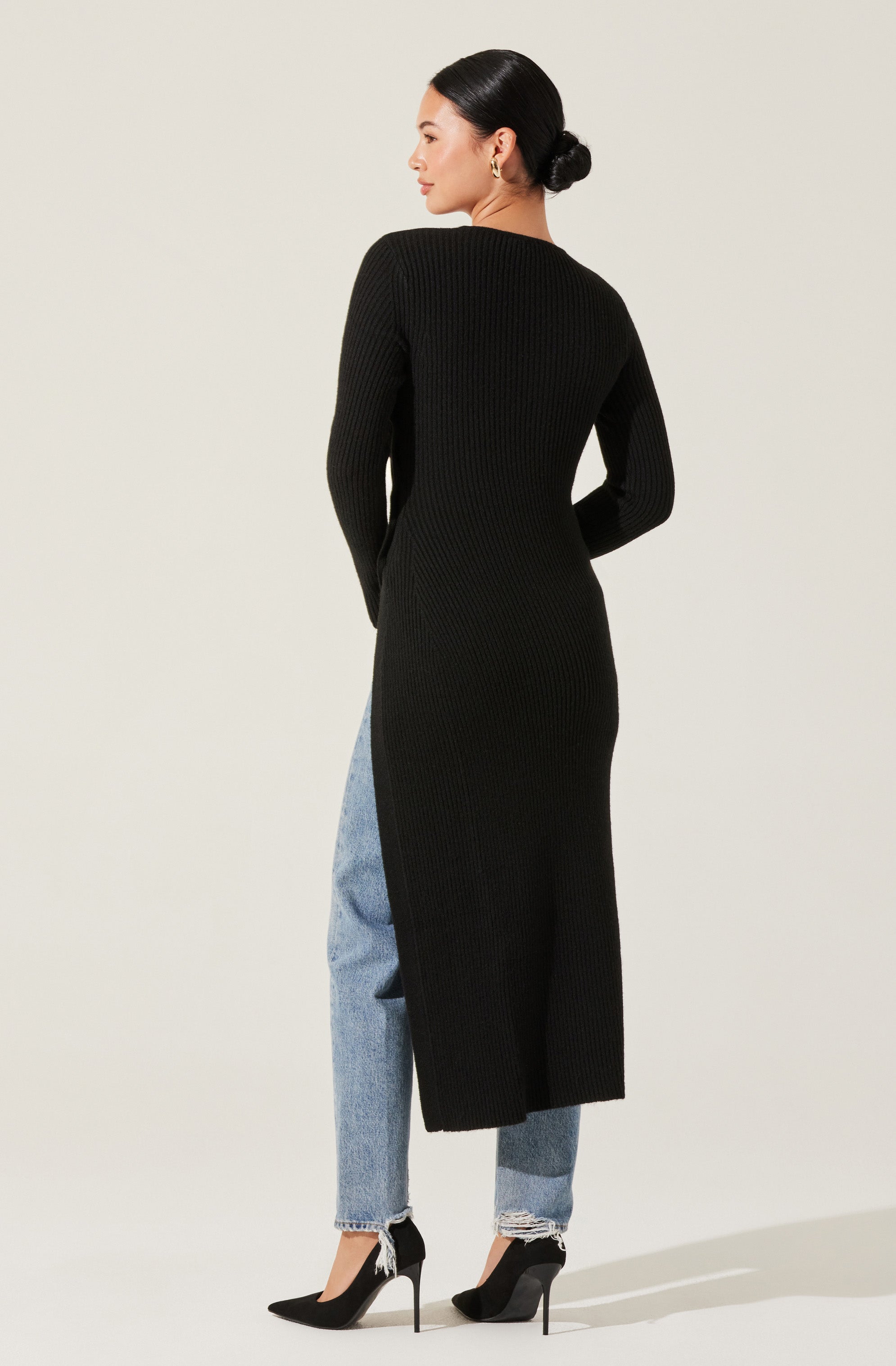 Ribbed Hi Slit Button Sweater-Aljck