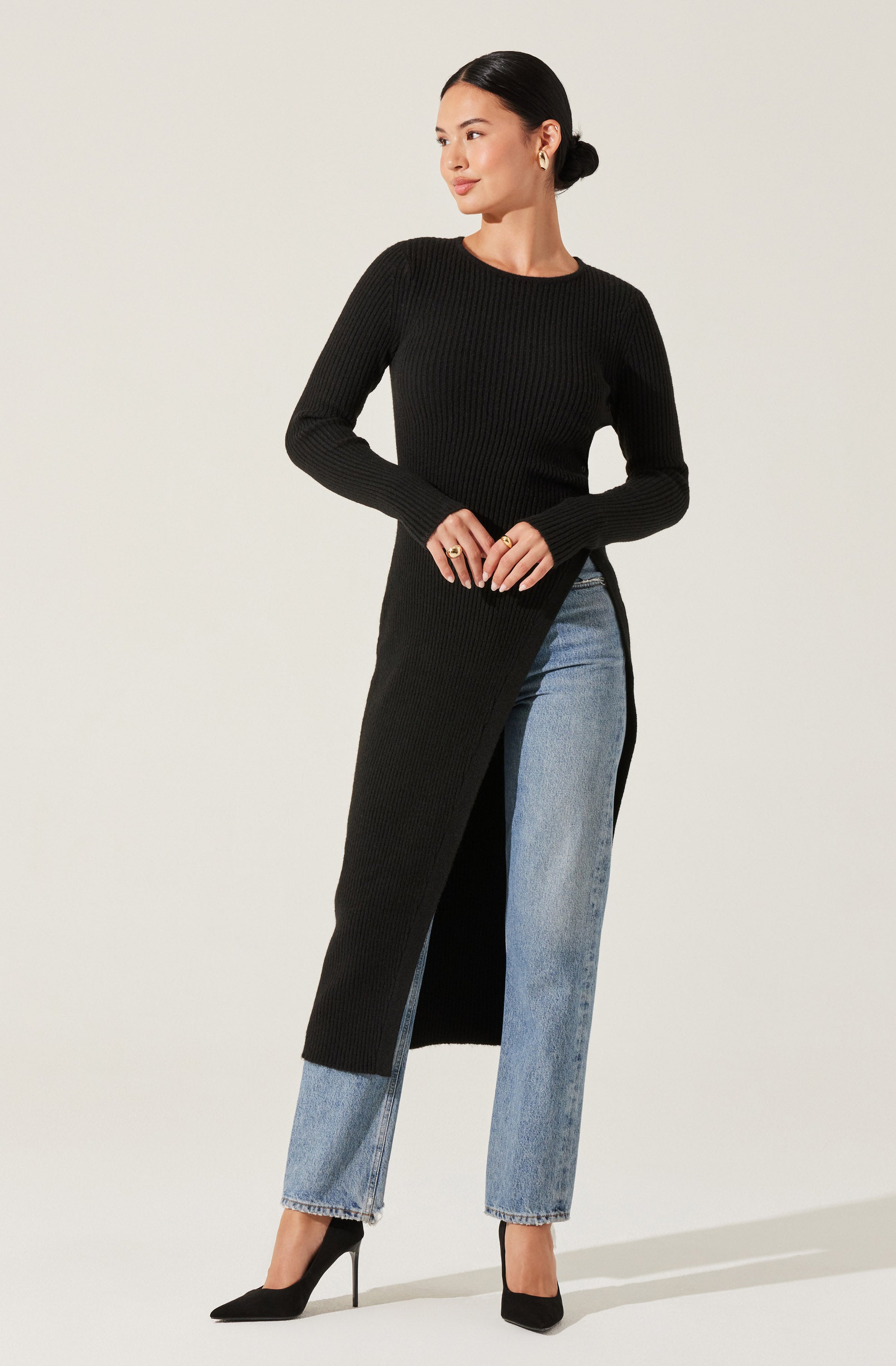 Ribbed Hi Slit Button Sweater-Aljck
