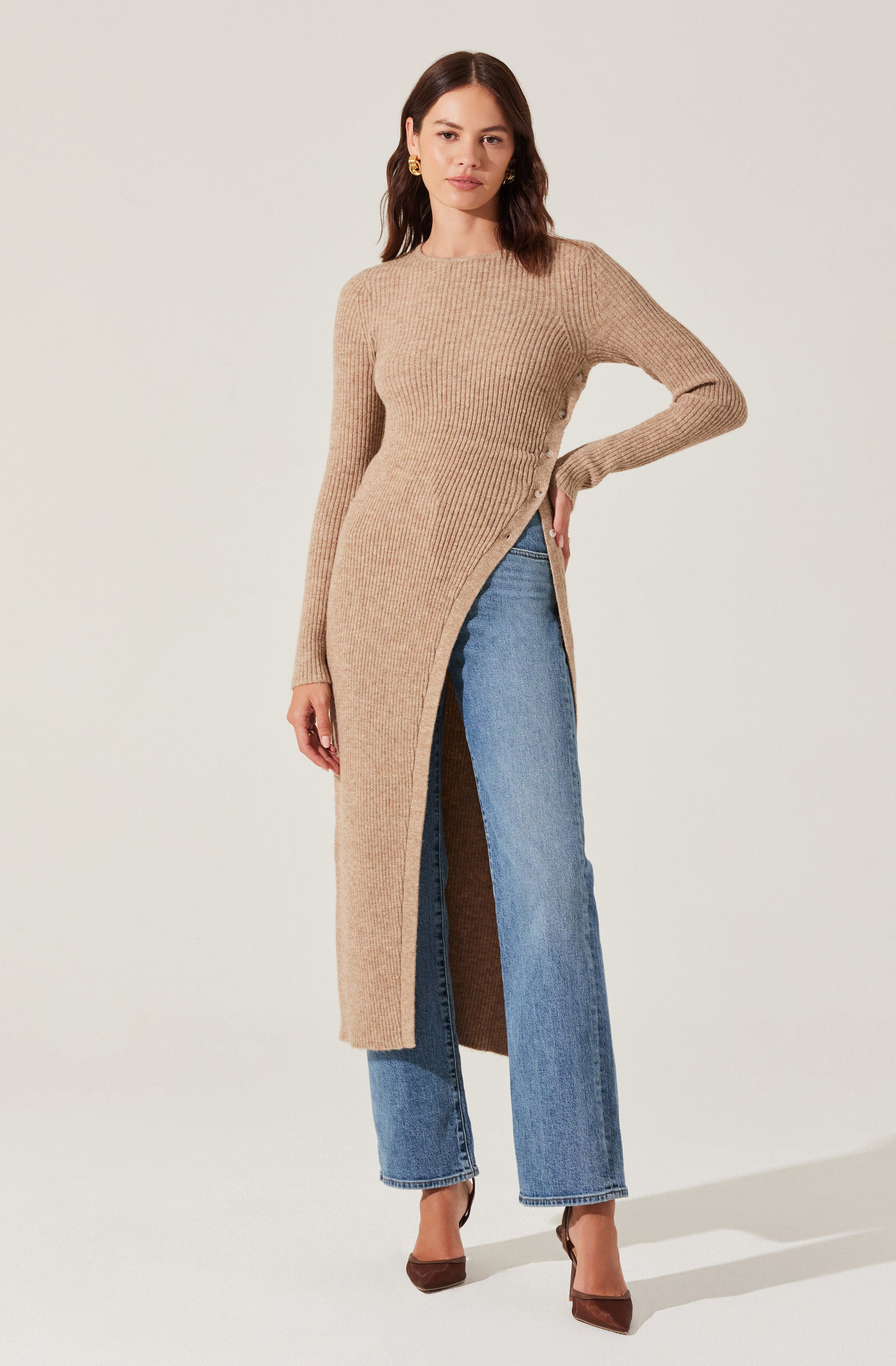 Ribbed Hi Slit Button Sweater-Aljck