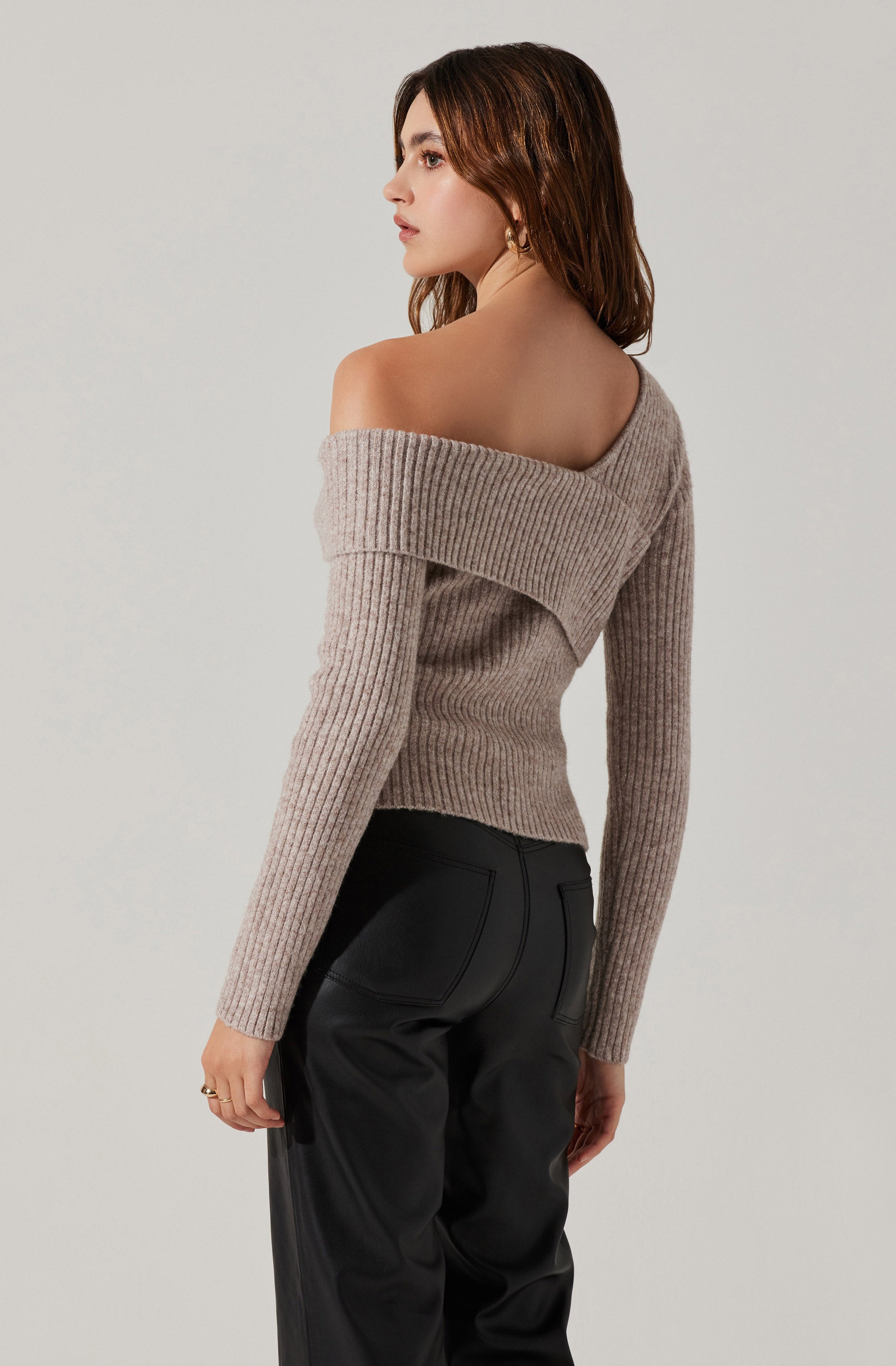 Asymmetrical Foldover Sweater-Aljck