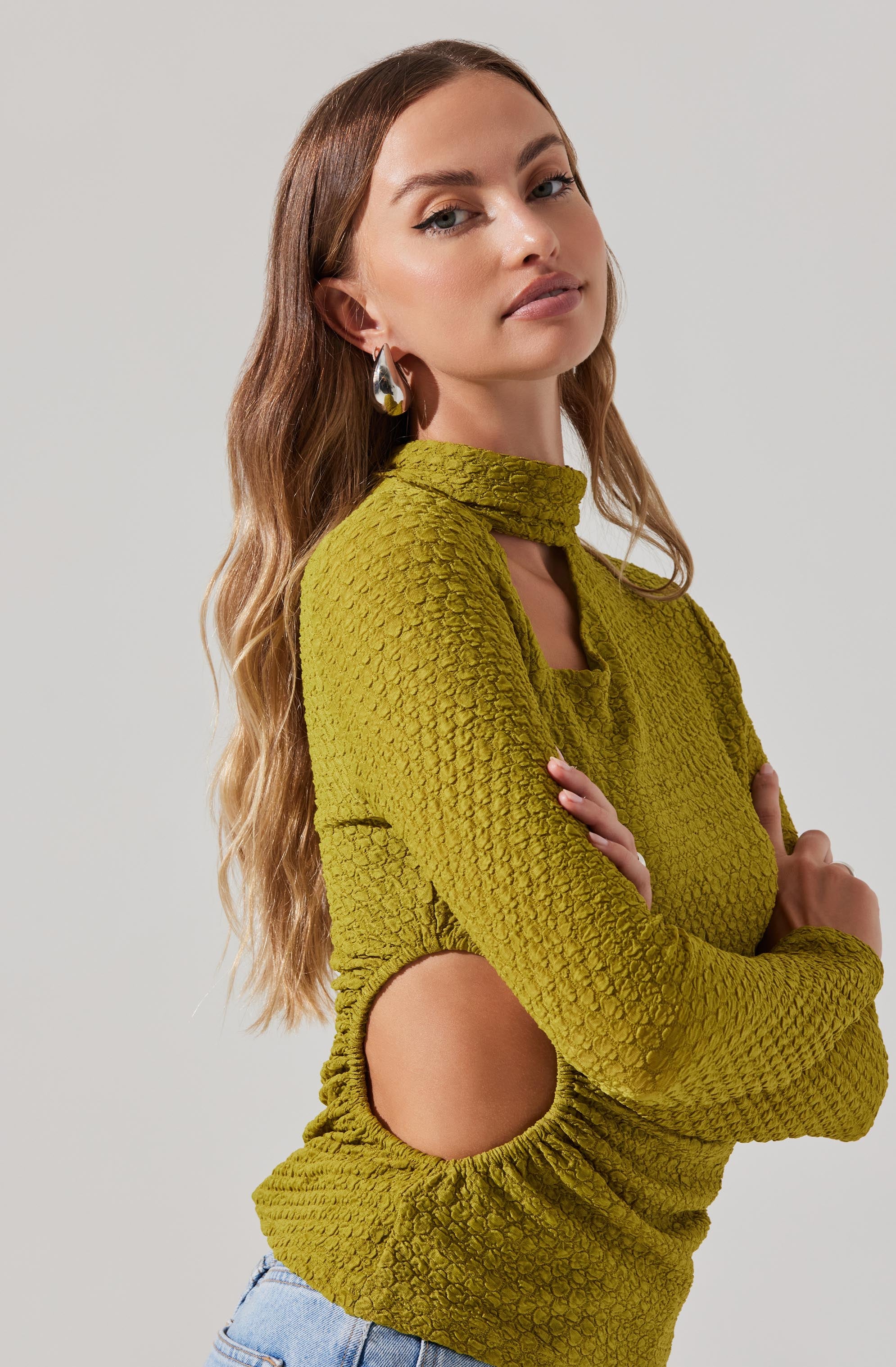 Textured Cutout Long Sleeve Top-Aljck