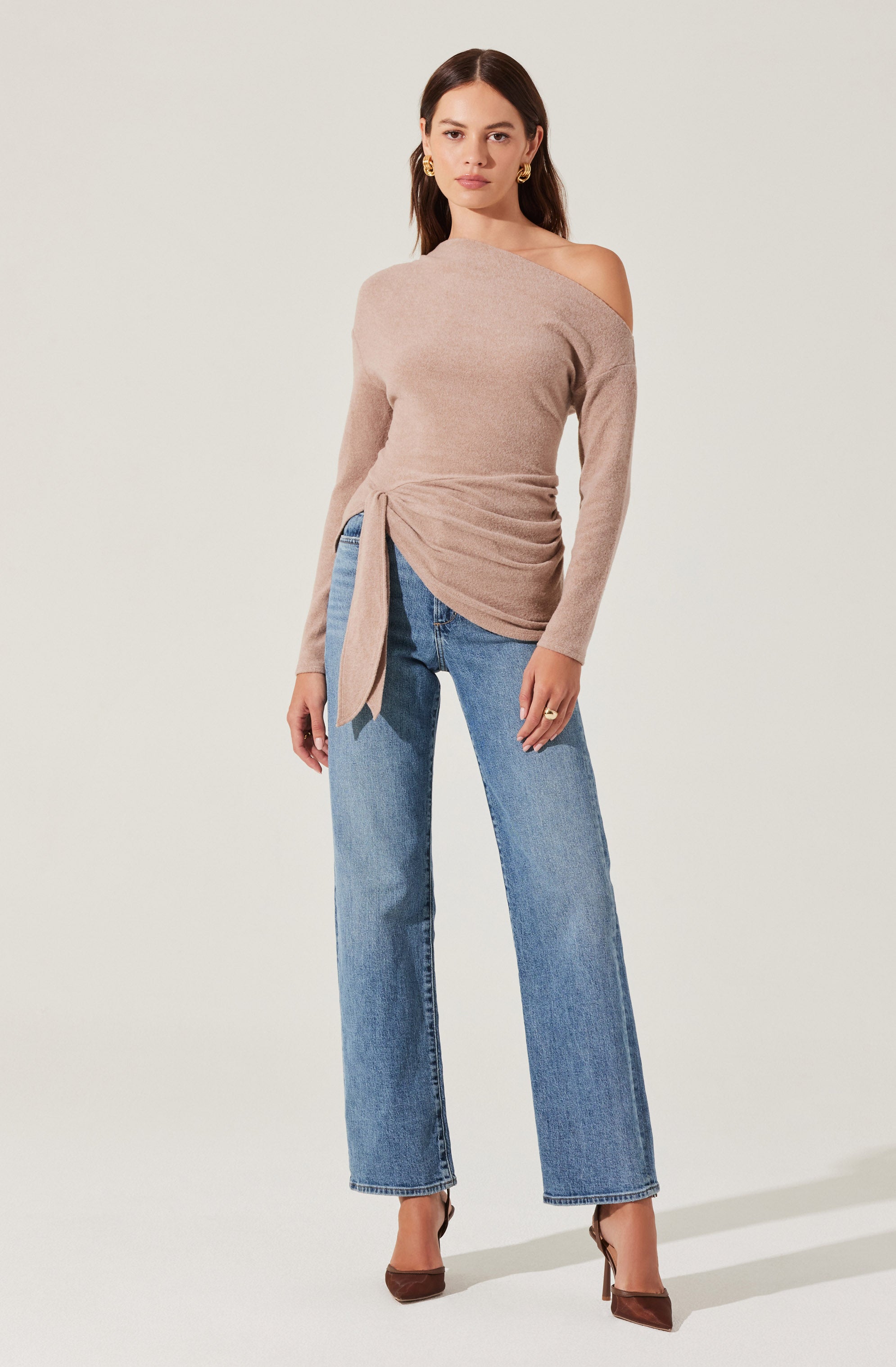 Asymmetrical Off Shoulder Tie Knit Top-Aljck