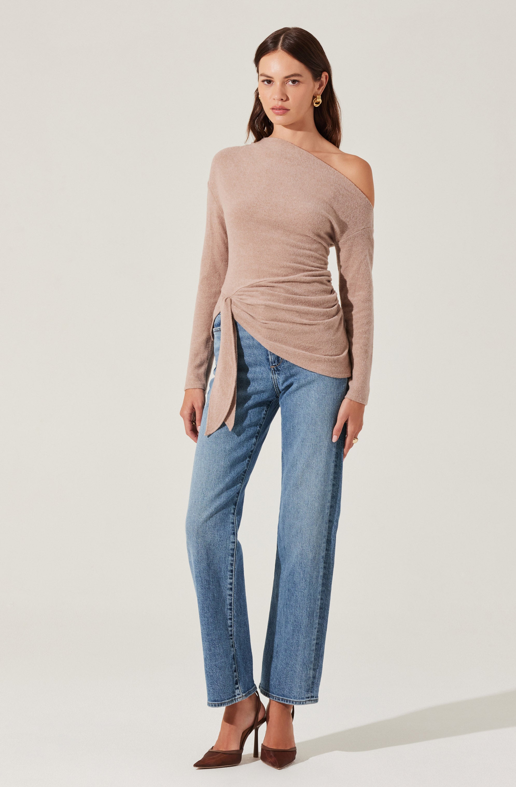Asymmetrical Off Shoulder Tie Knit Top-Aljck
