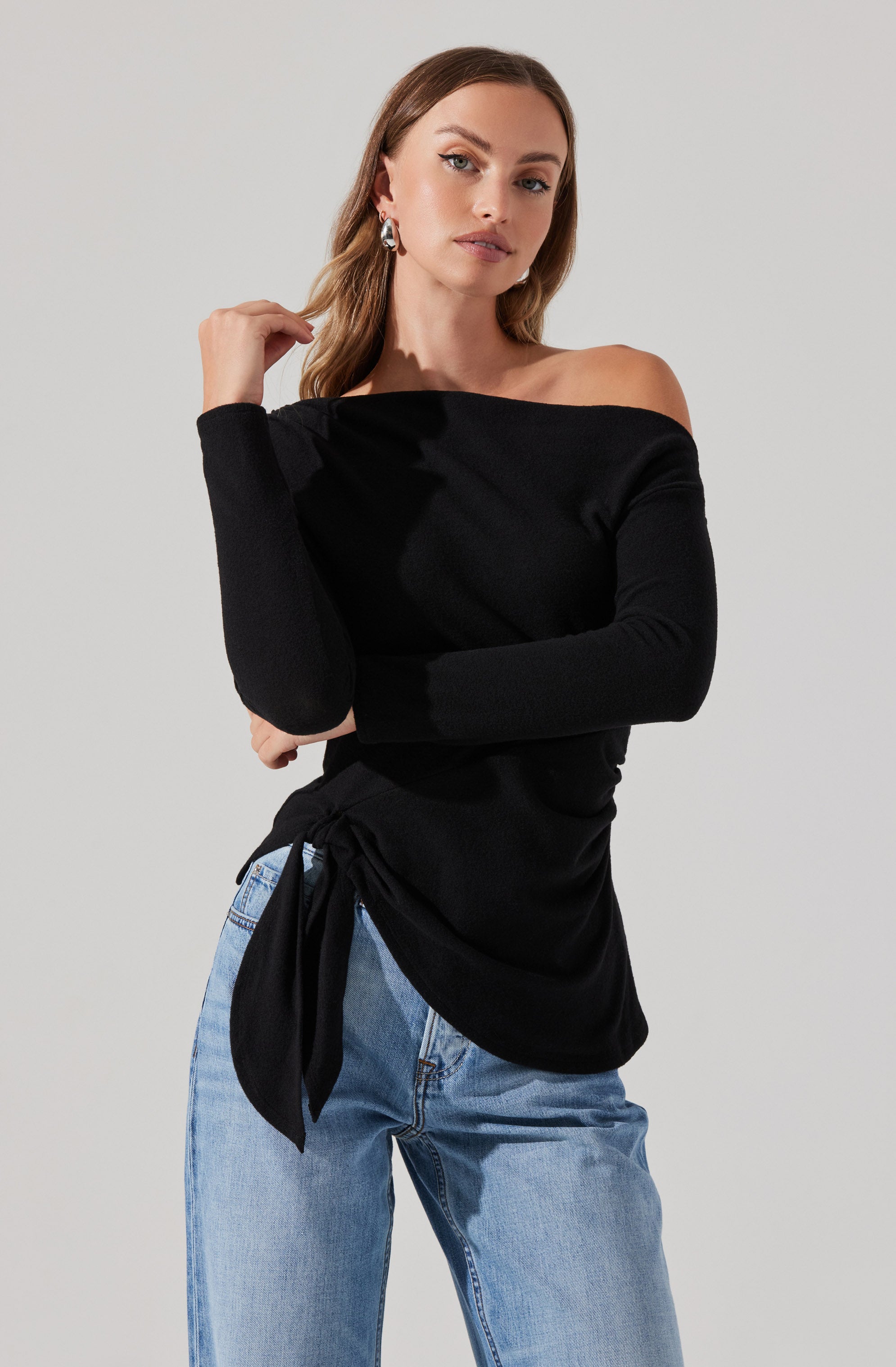 Asymmetrical Off Shoulder Tie Knit Top-Aljck