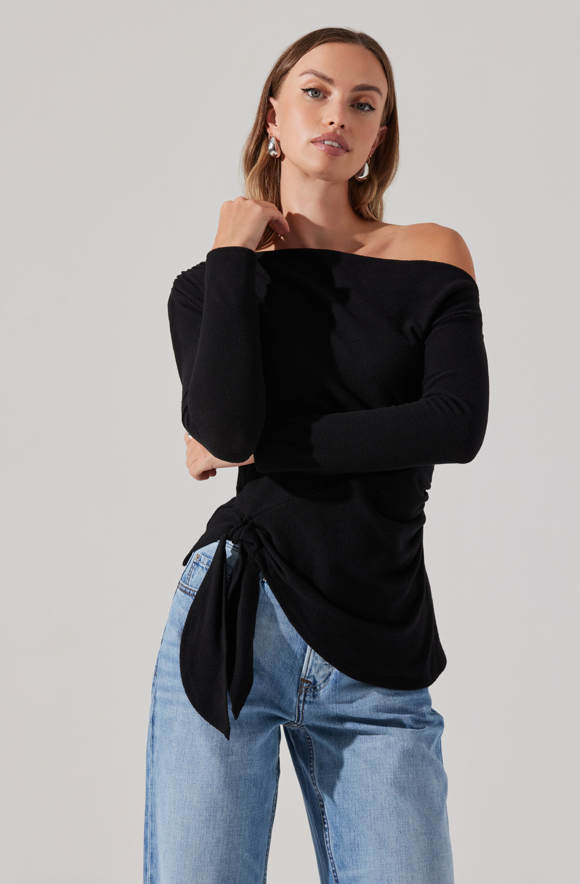 Asymmetrical Off Shoulder Tie Knit Top-Aljck