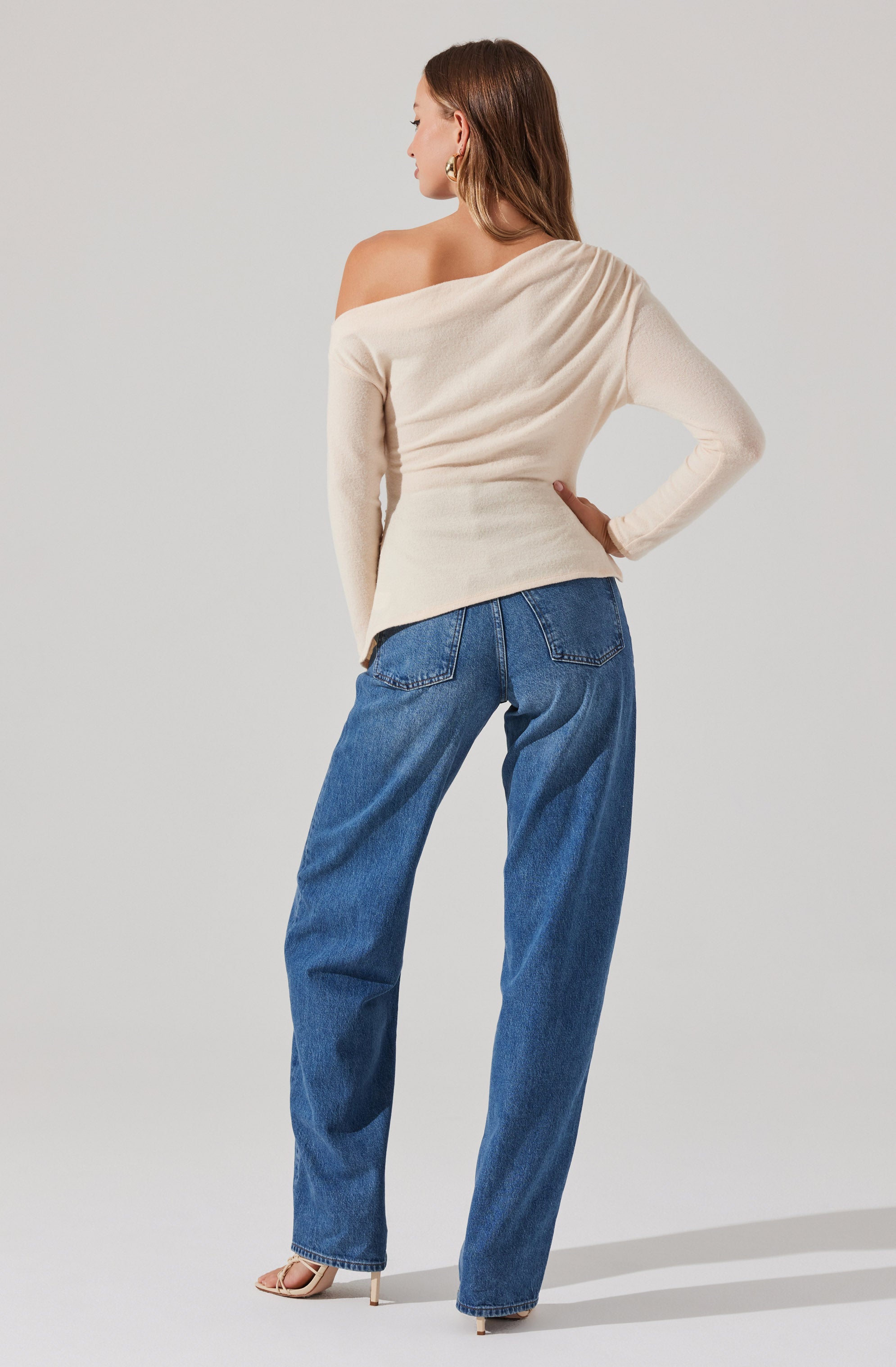 Asymmetrical Off Shoulder Tie Knit Top-Aljck